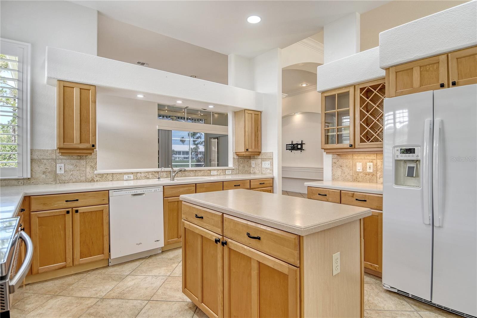 340 BERMUDA CT #5