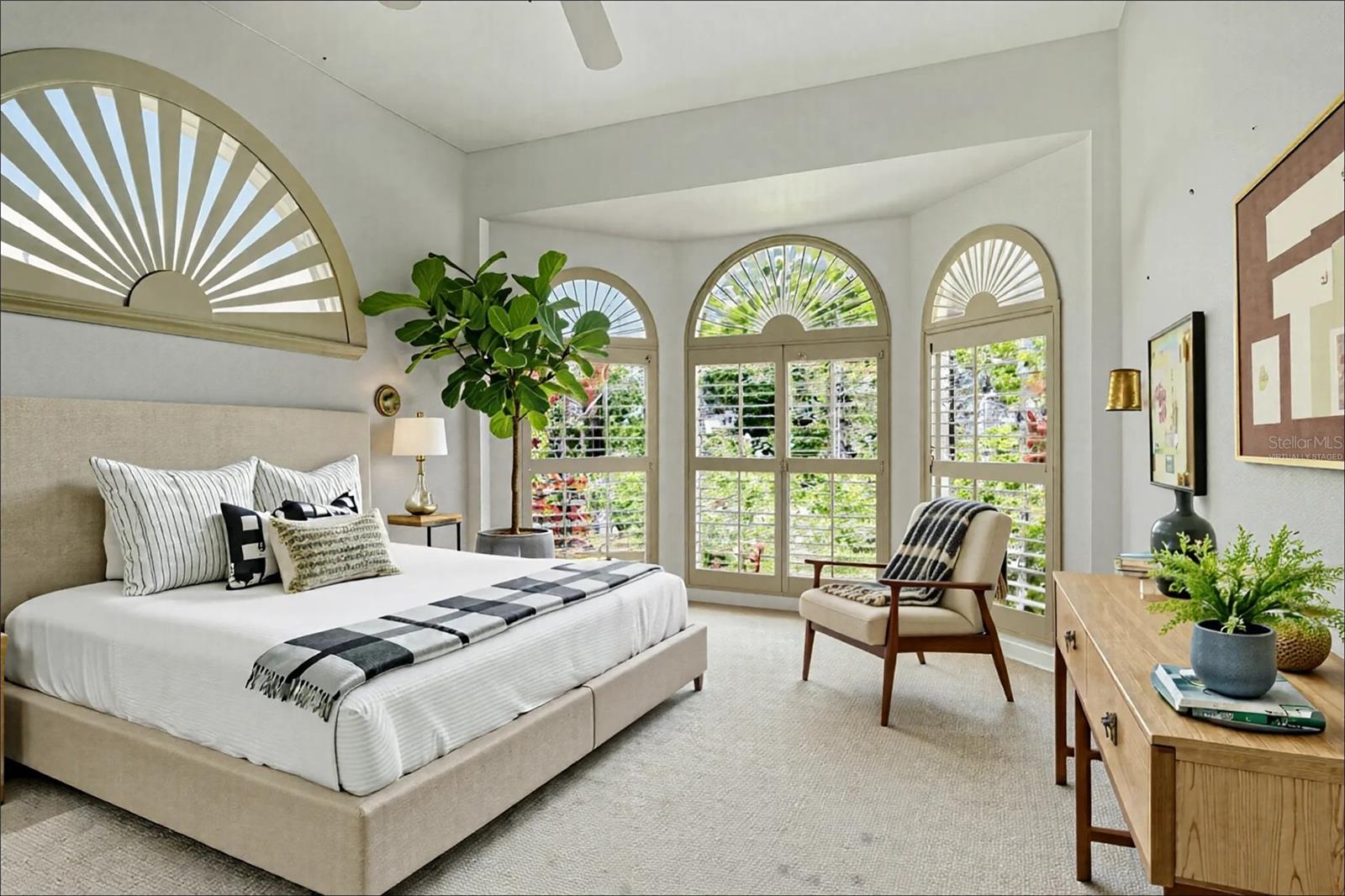 340 BERMUDA CT #5