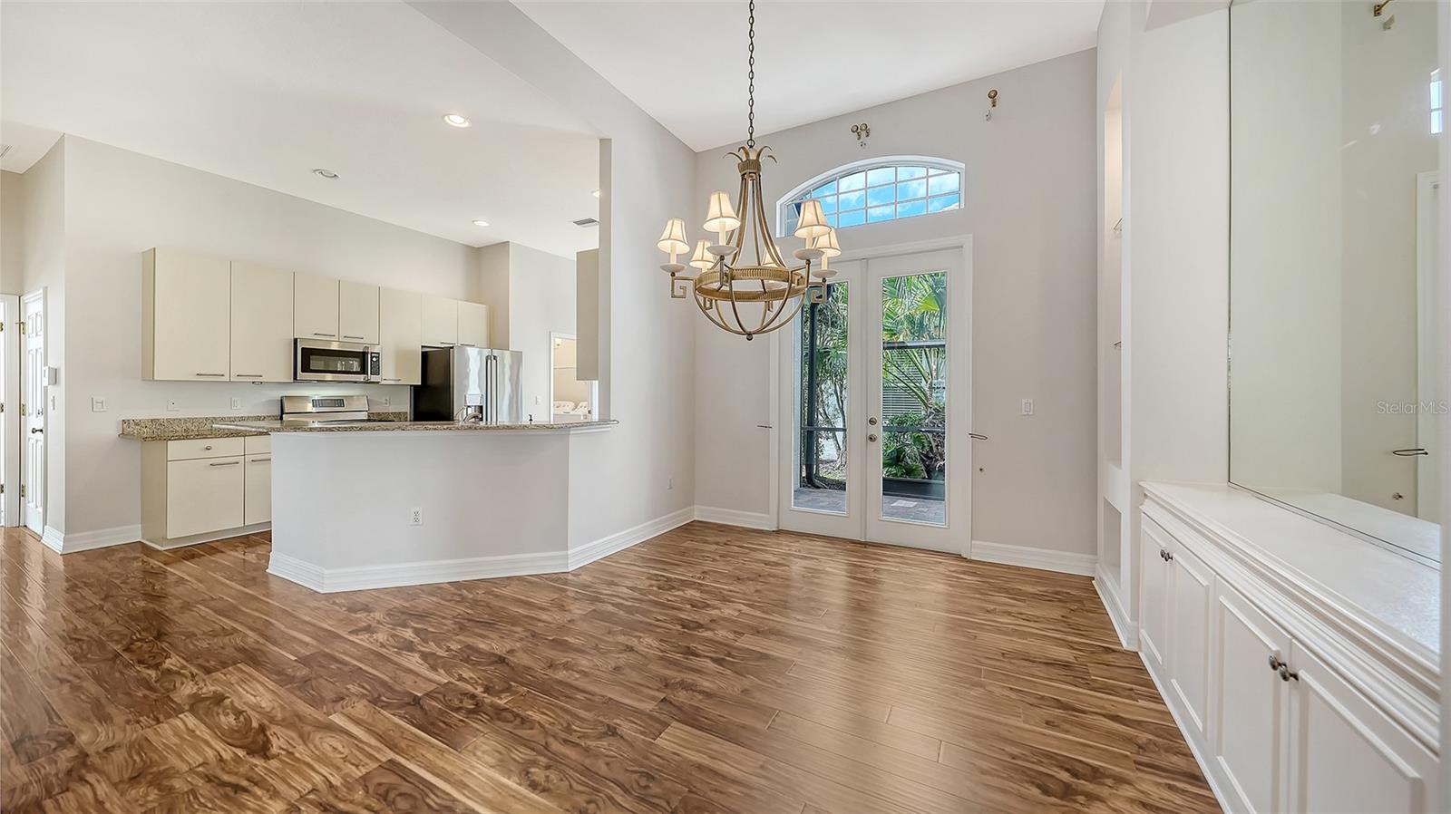 6519 OAKLAND HILLS DR