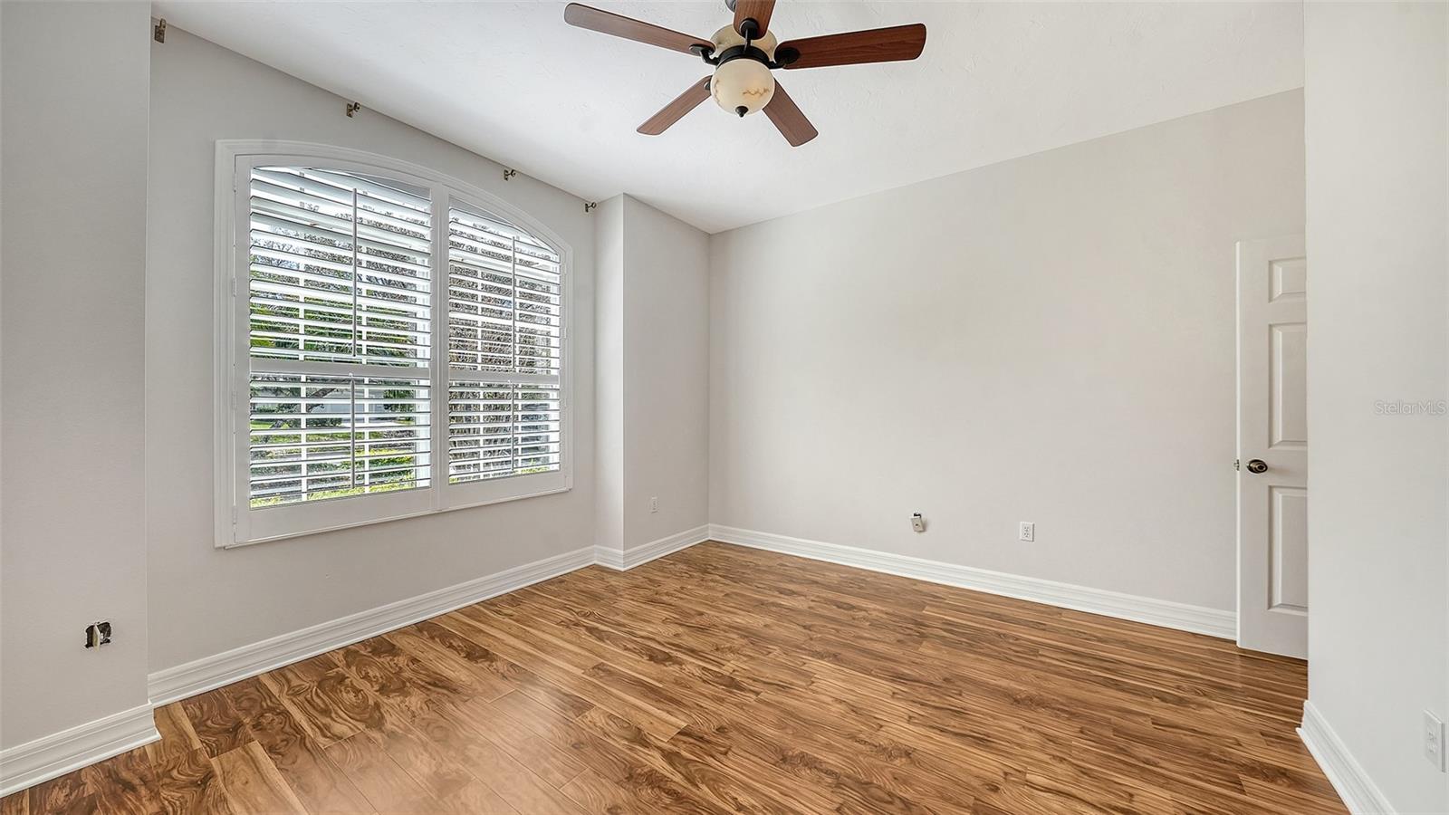 6519 OAKLAND HILLS DR