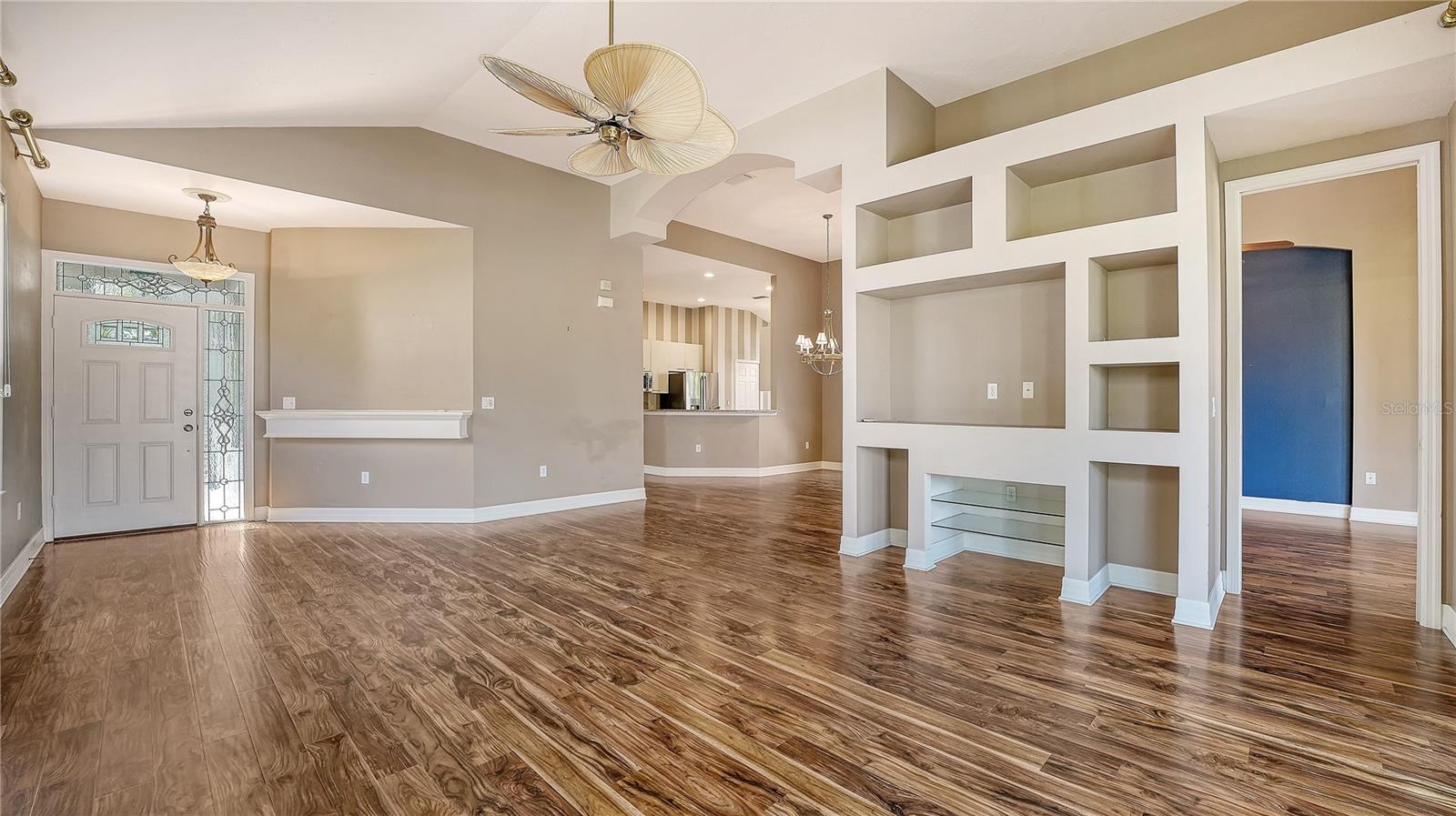 6519 OAKLAND HILLS DR