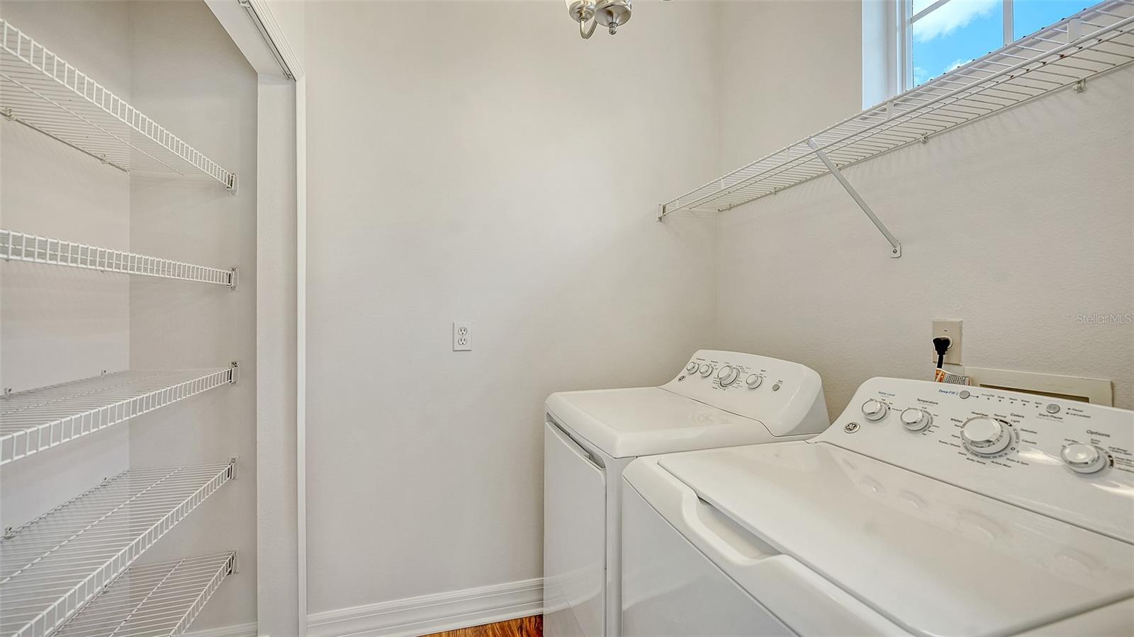 6519 OAKLAND HILLS DR