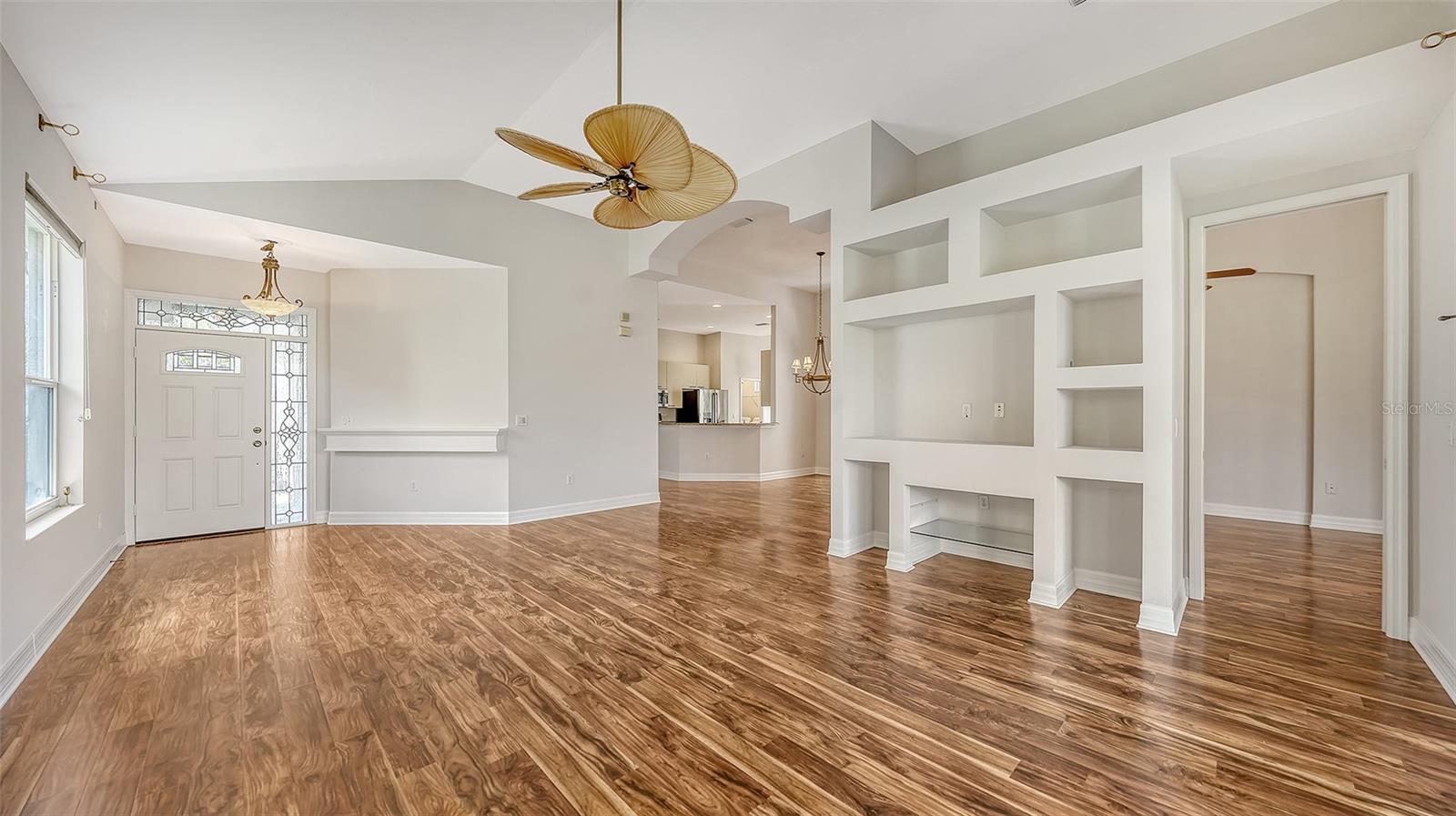 6519 OAKLAND HILLS DR