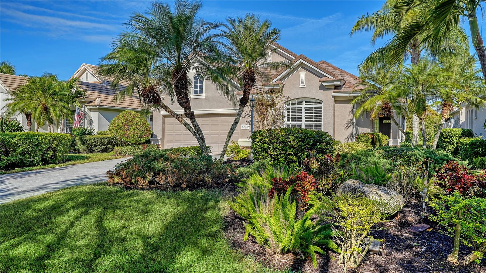 6519 OAKLAND HILLS DR