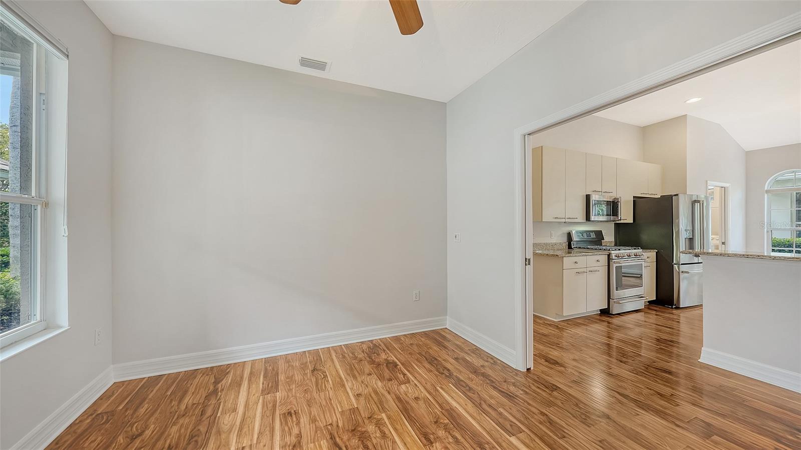 6519 OAKLAND HILLS DR