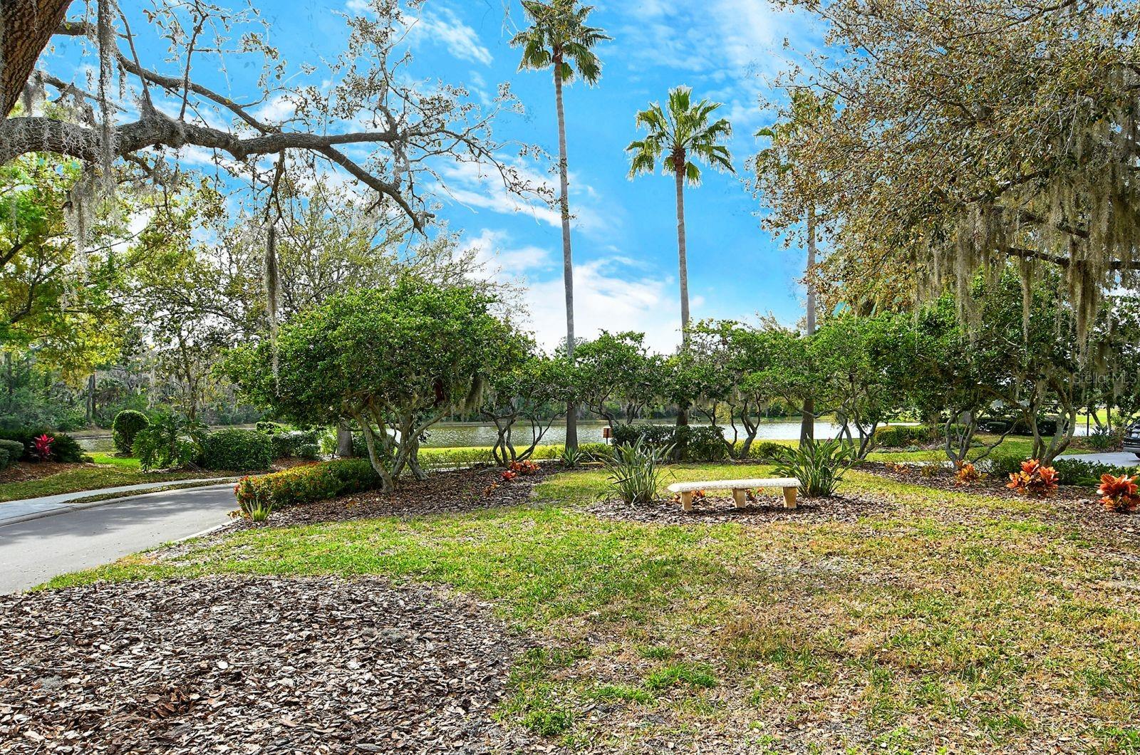 6519 OAKLAND HILLS DR