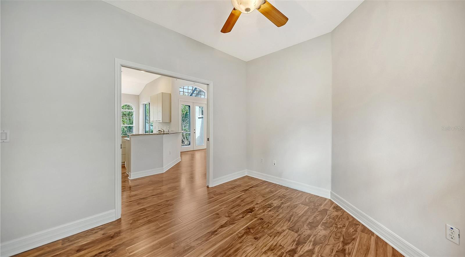 6519 OAKLAND HILLS DR