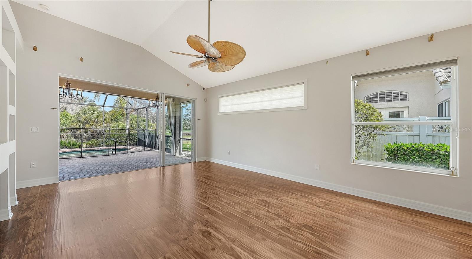 6519 OAKLAND HILLS DR