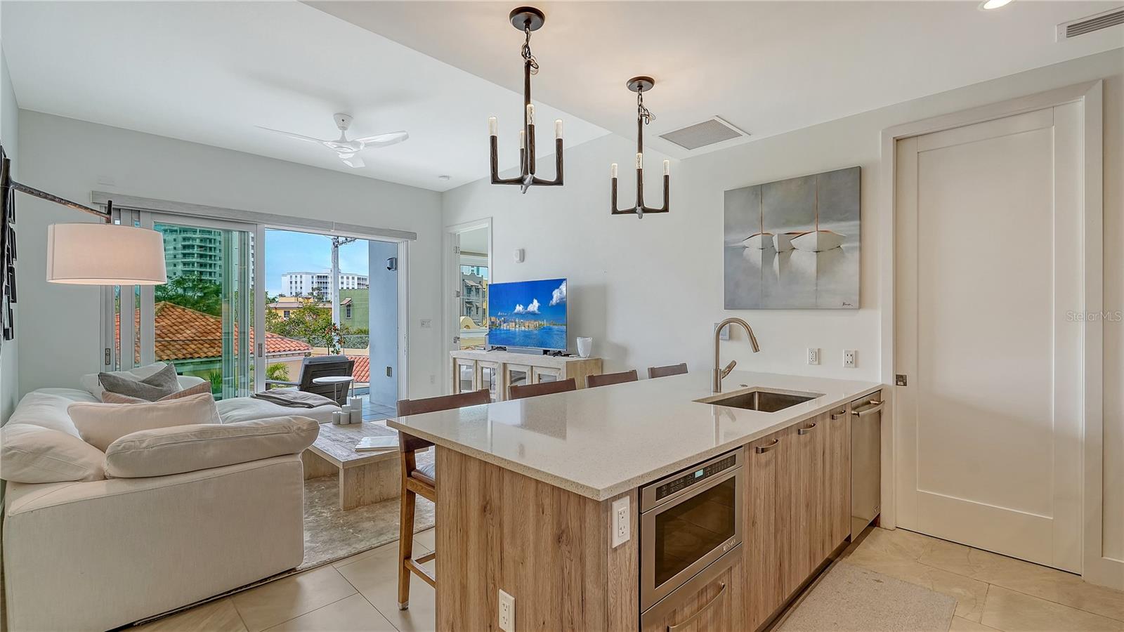 635 S ORANGE AVE #301