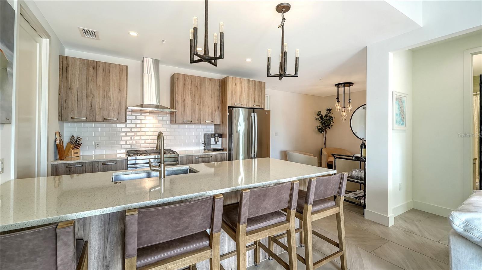 635 S ORANGE AVE #301