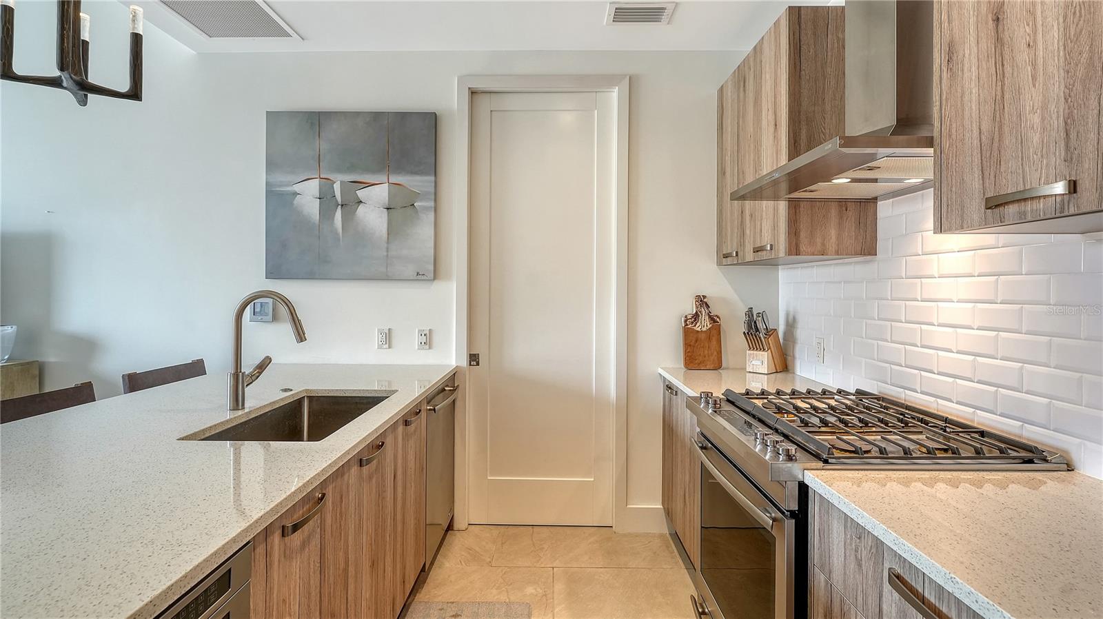 635 S ORANGE AVE #301