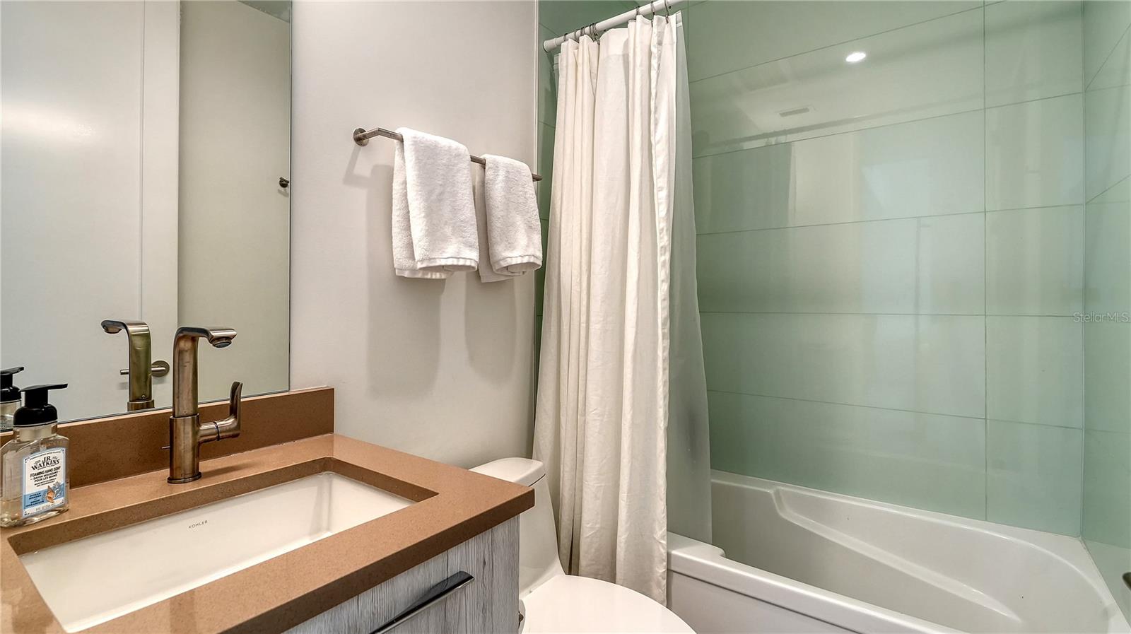 635 S ORANGE AVE #301