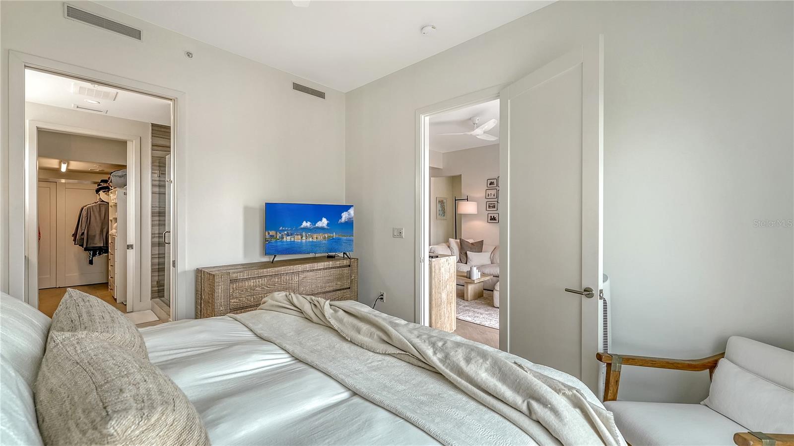 635 S ORANGE AVE #301