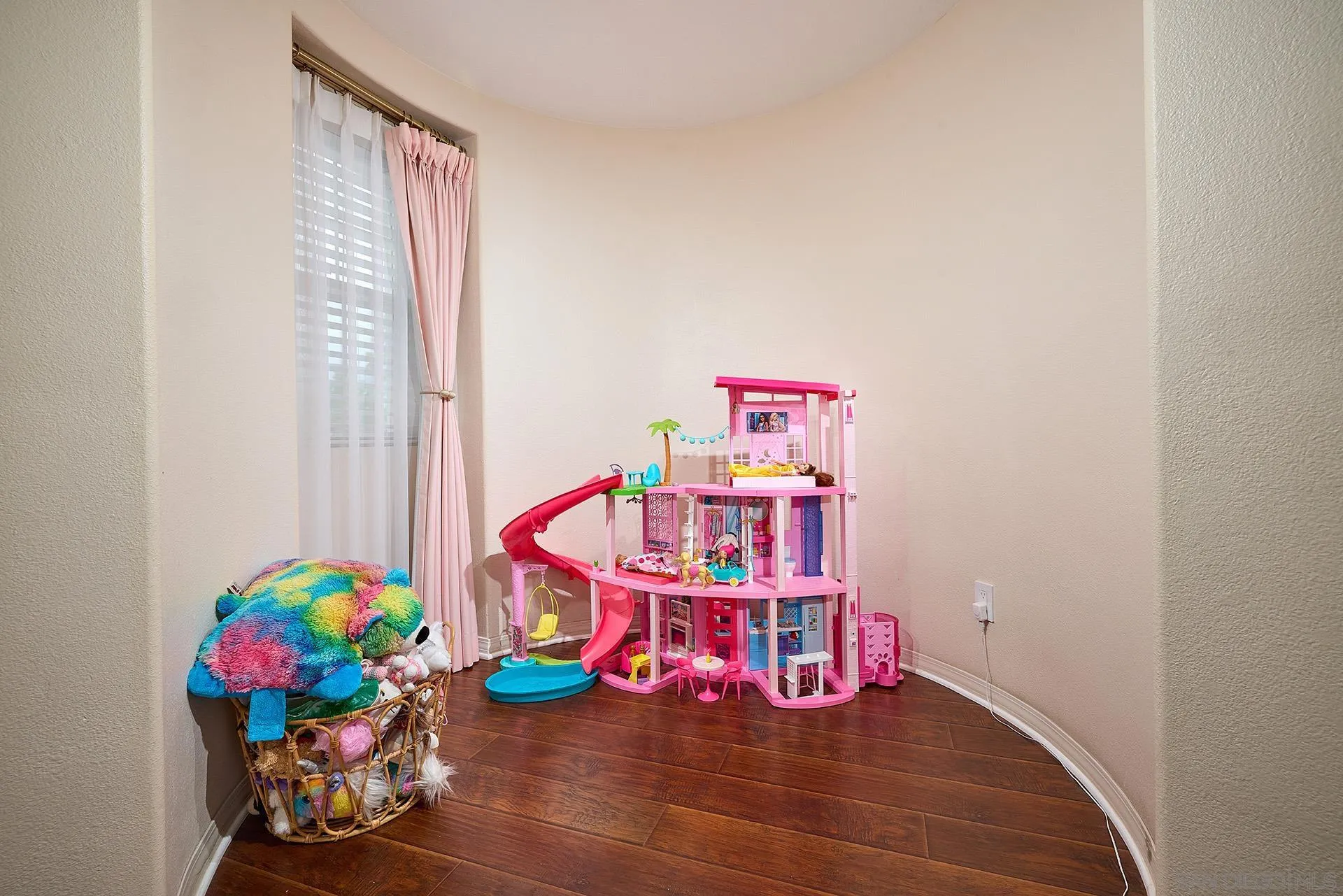 10409 Cherry Blossom Ln