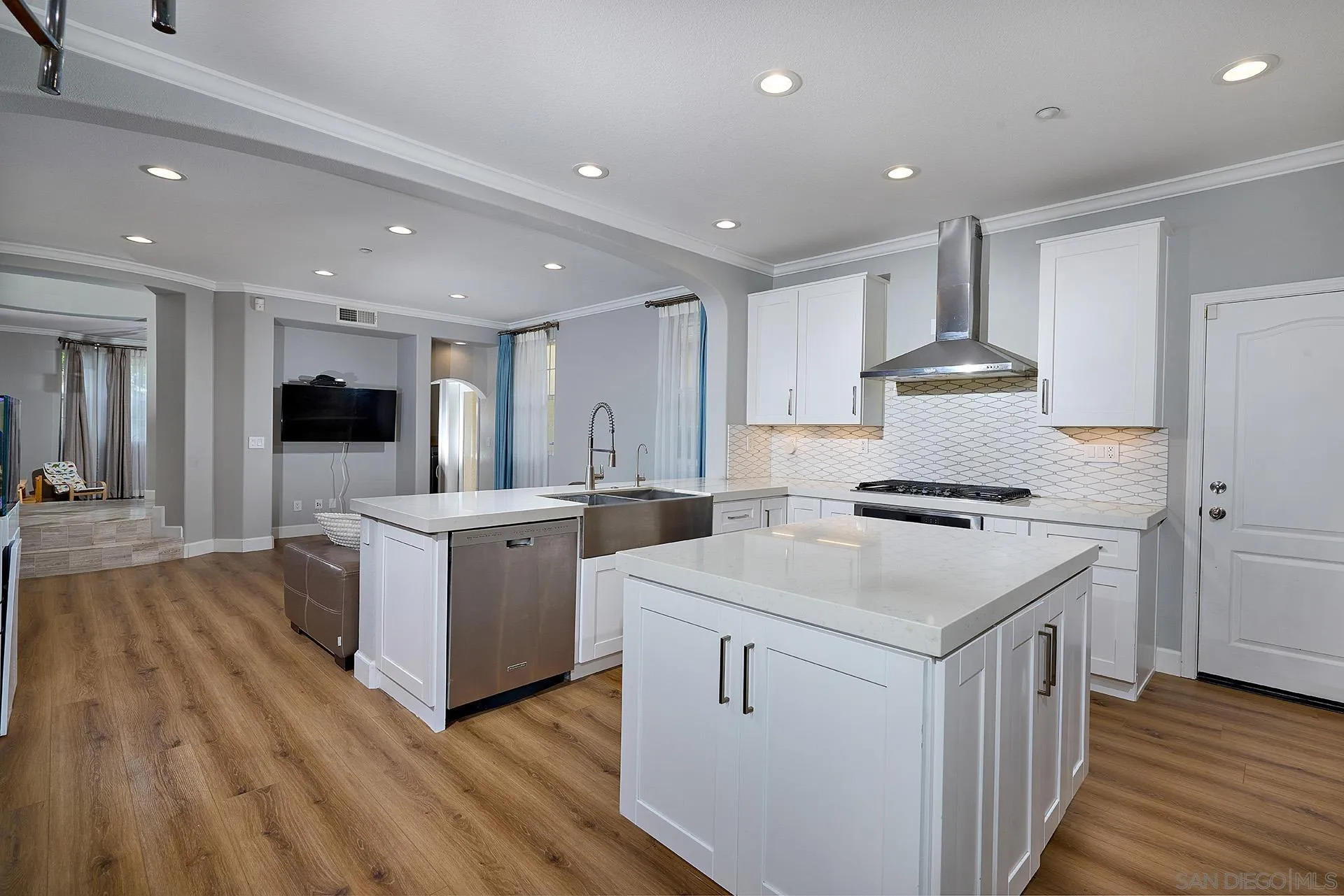 10409 Cherry Blossom Ln