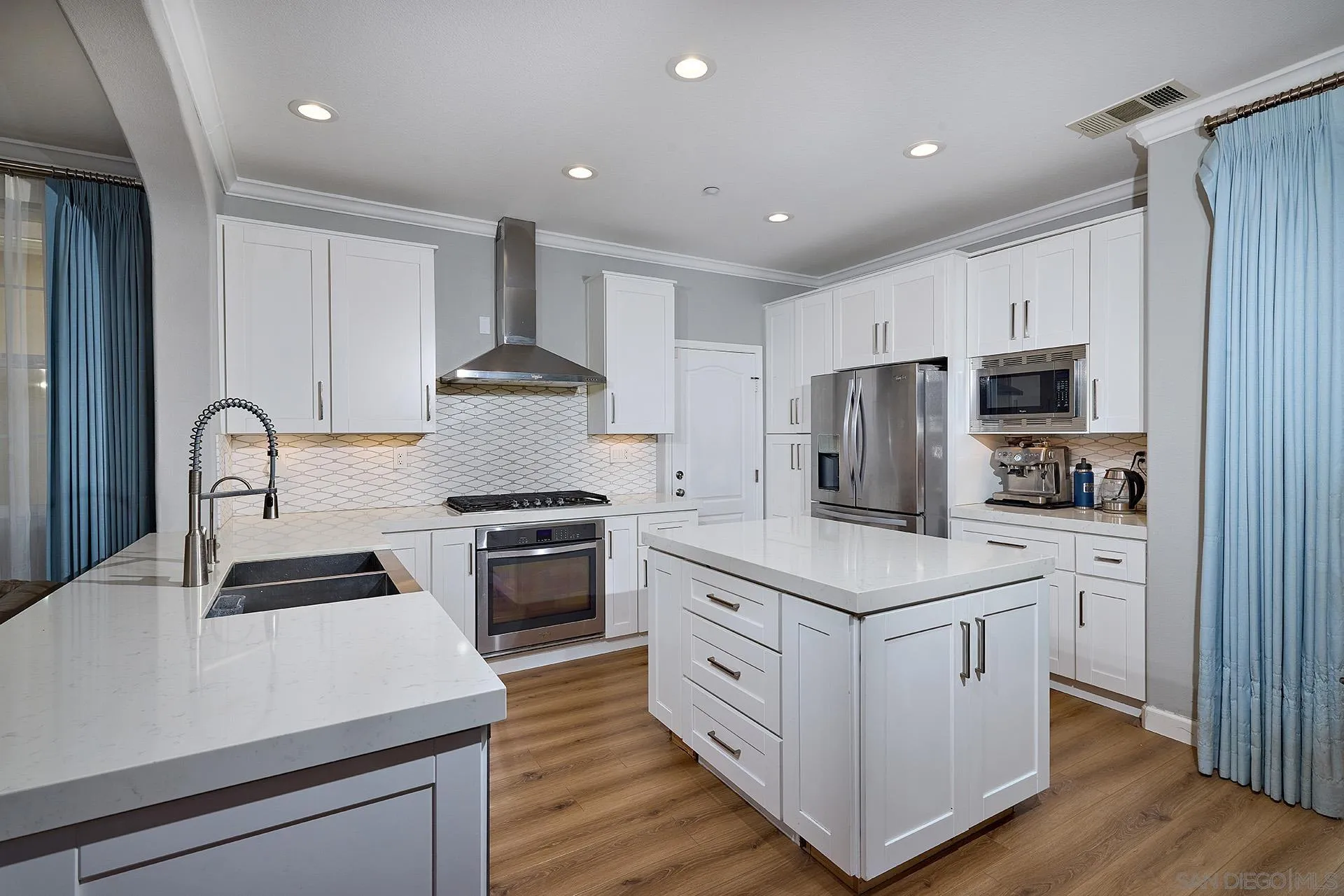 10409 Cherry Blossom Ln