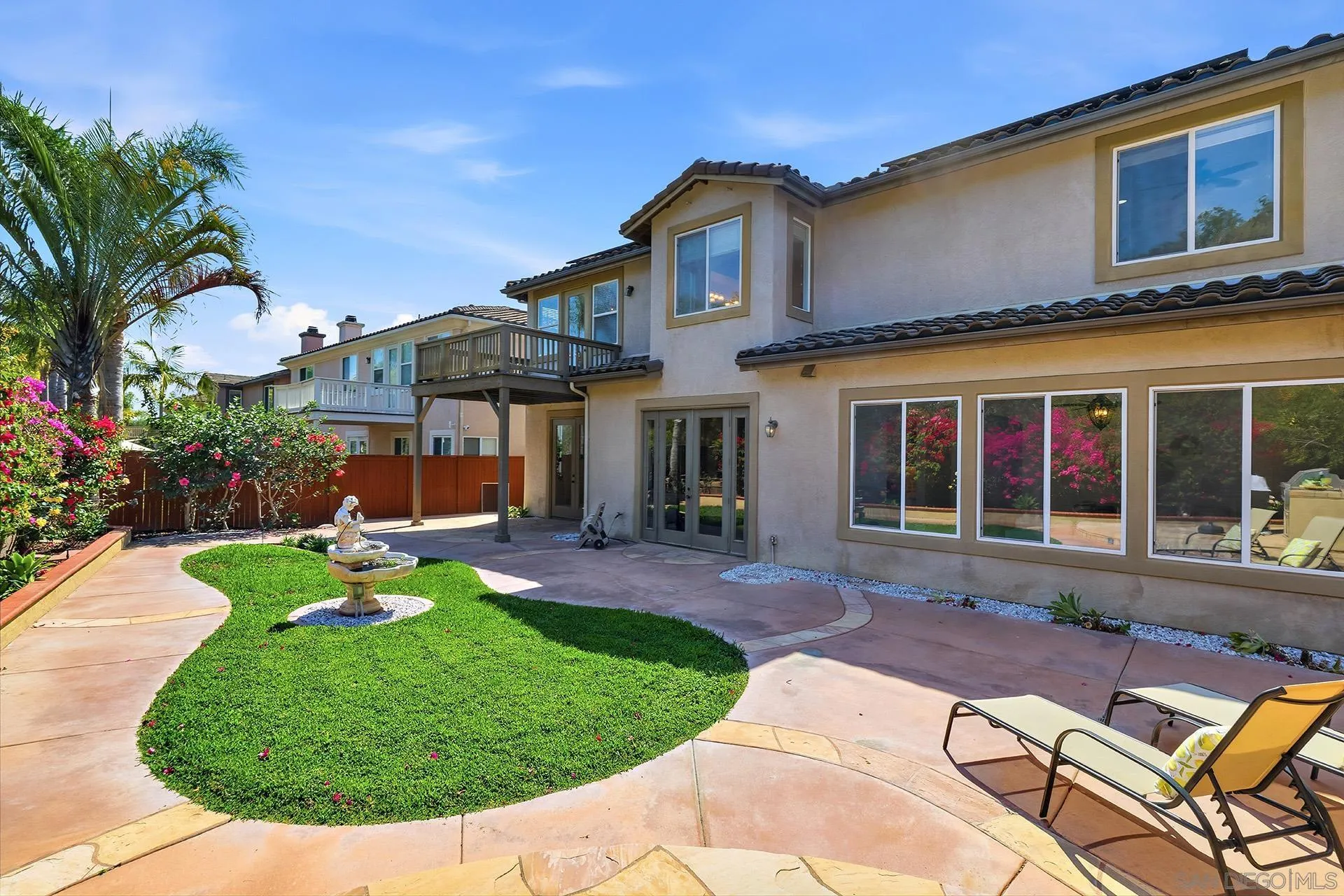 16375 Pinto Ridge