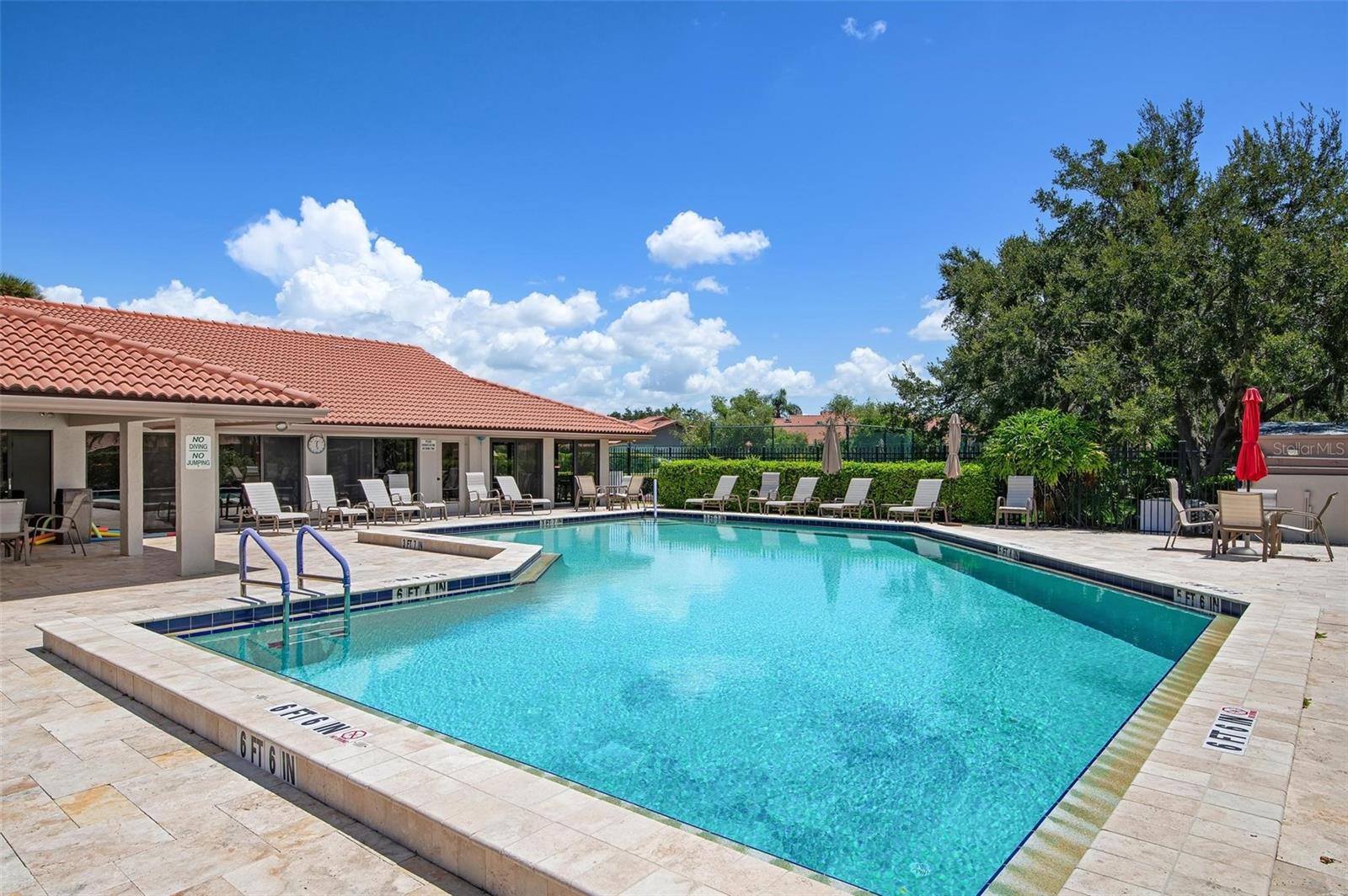 6143 WILSHIRE CIR #19