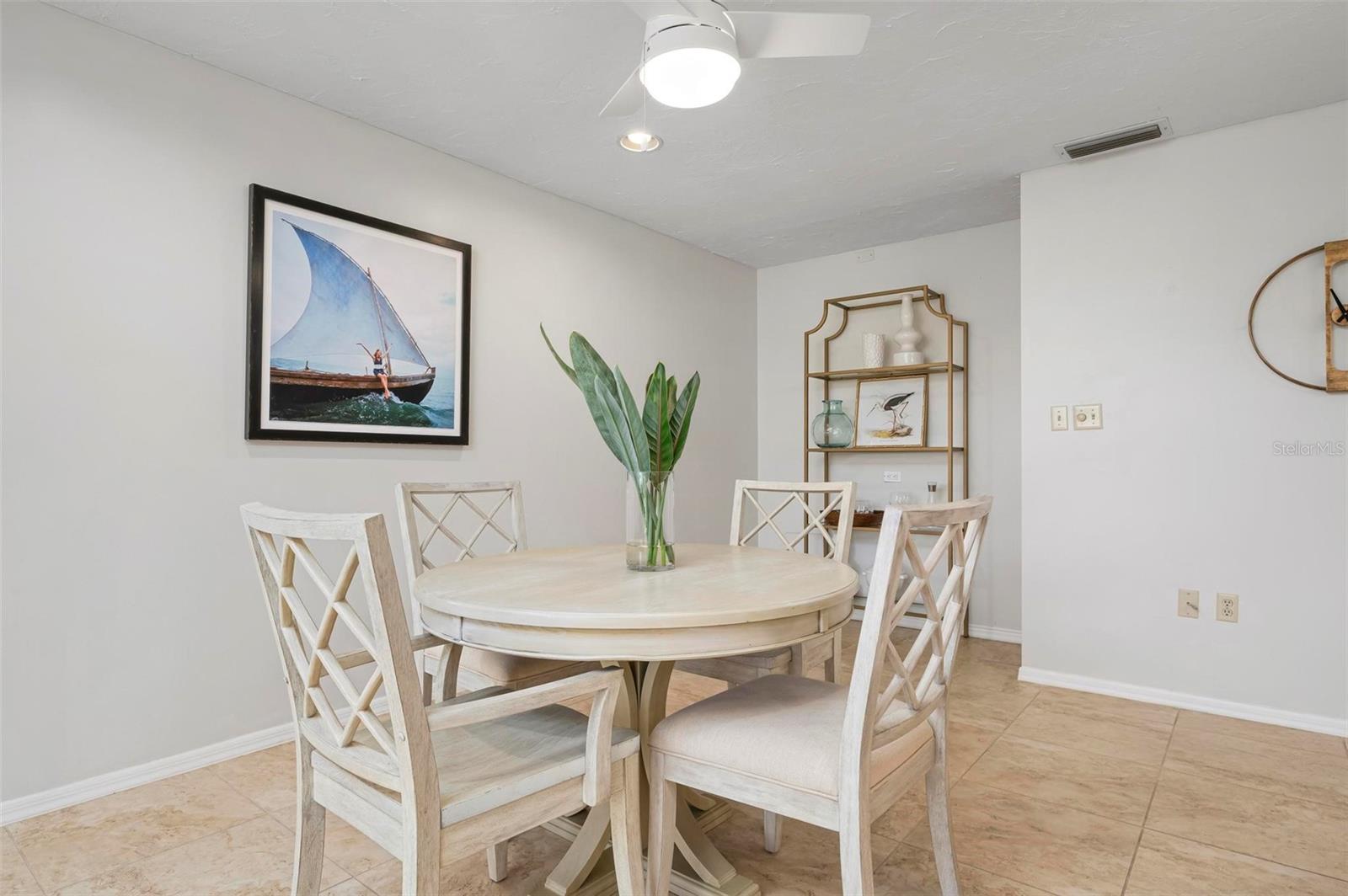 6143 WILSHIRE CIR #19