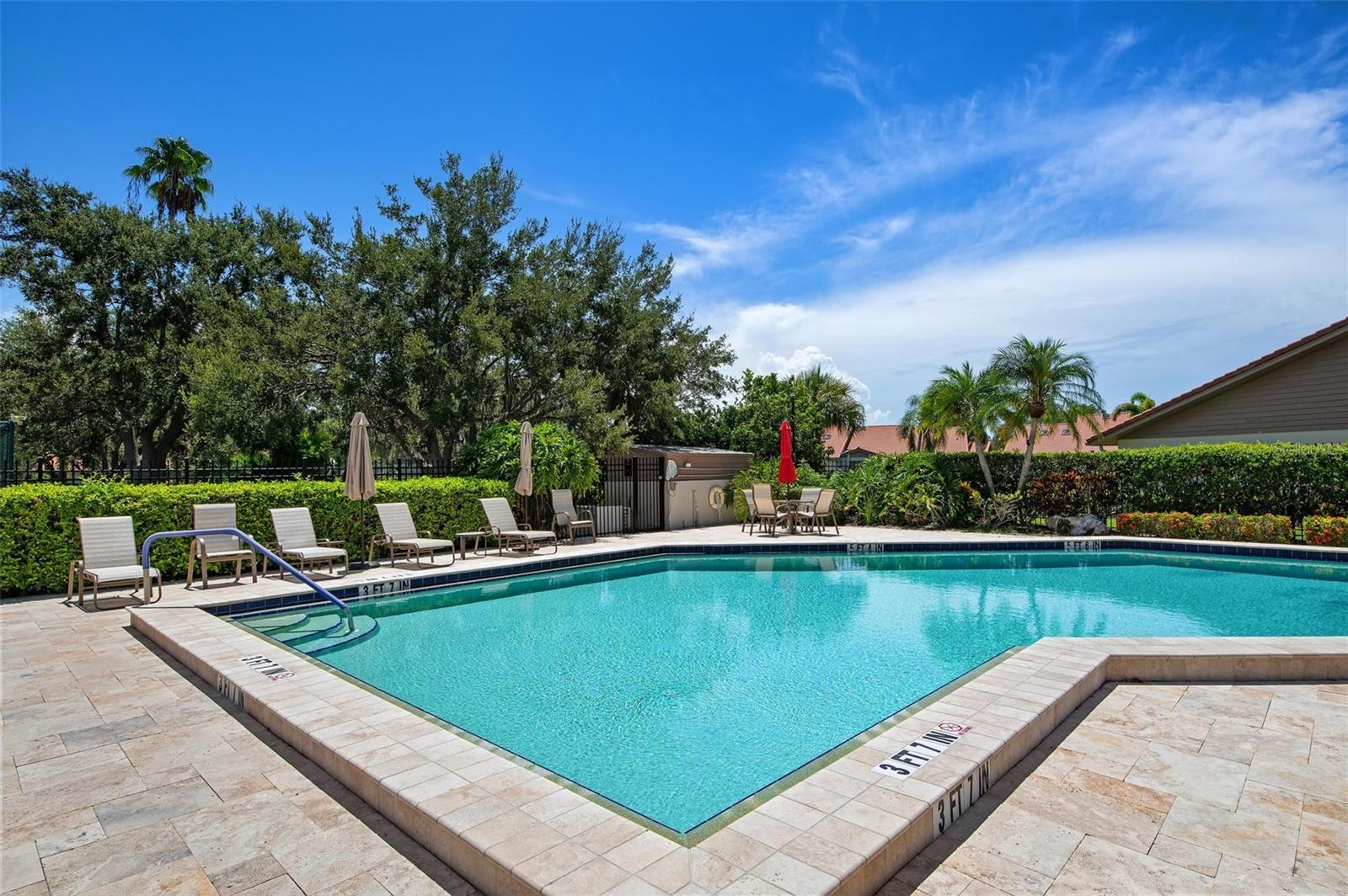 6143 WILSHIRE CIR #19