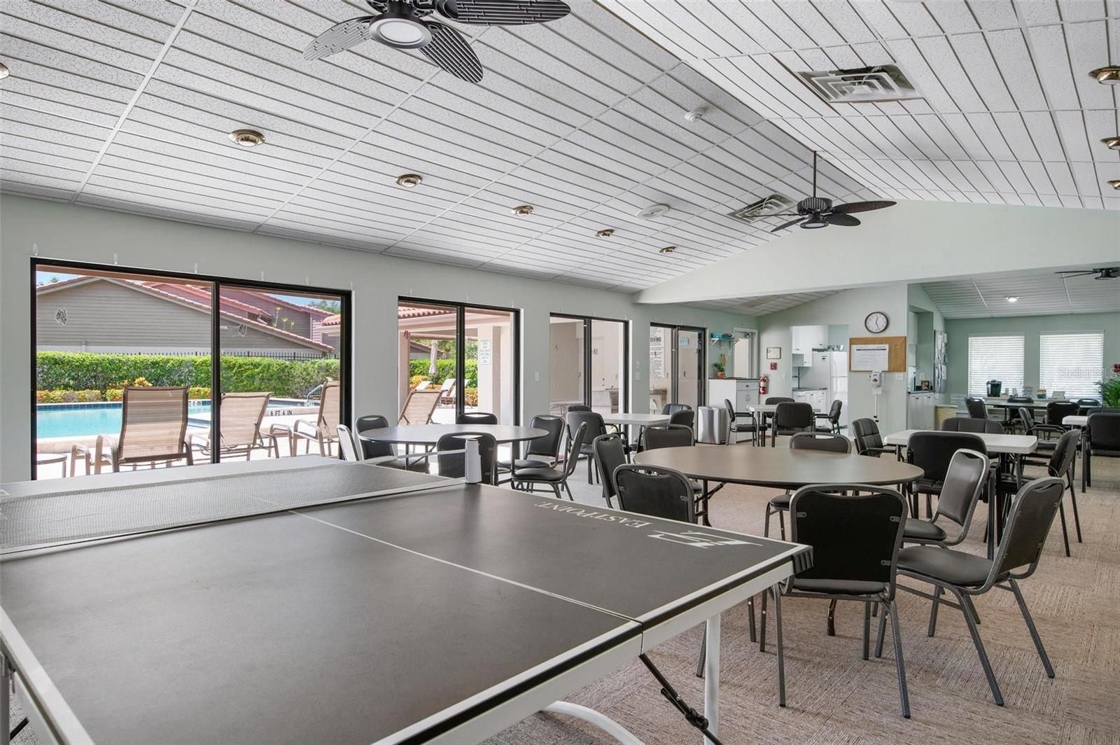 6143 WILSHIRE CIR #19