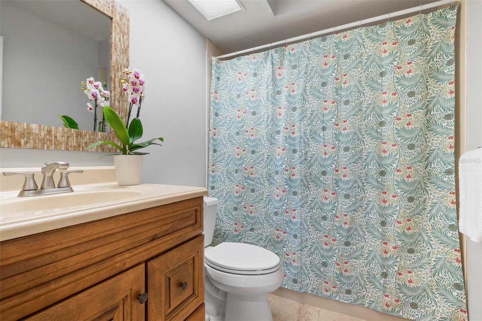 6143 WILSHIRE CIR #19