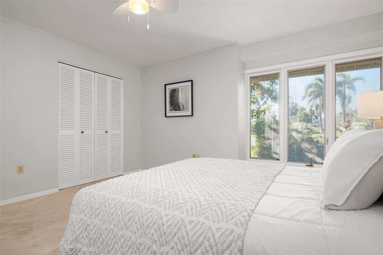 6143 WILSHIRE CIR #19