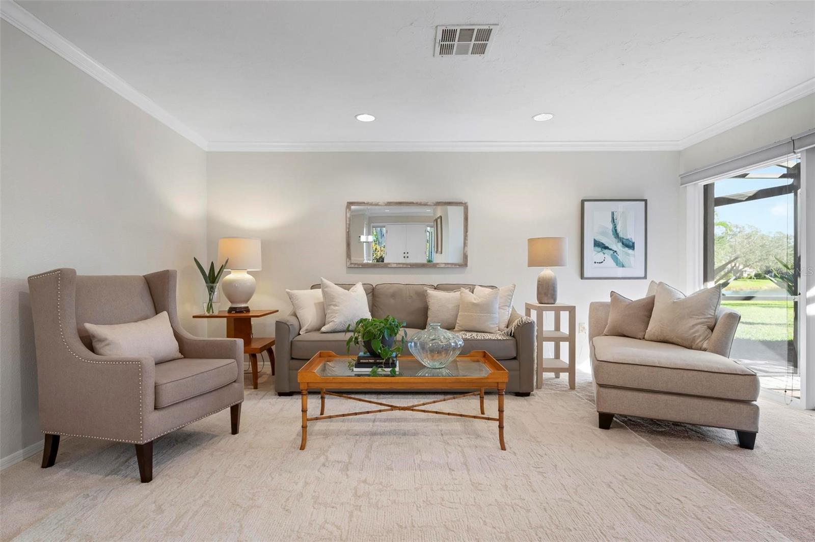 6143 WILSHIRE CIR #19