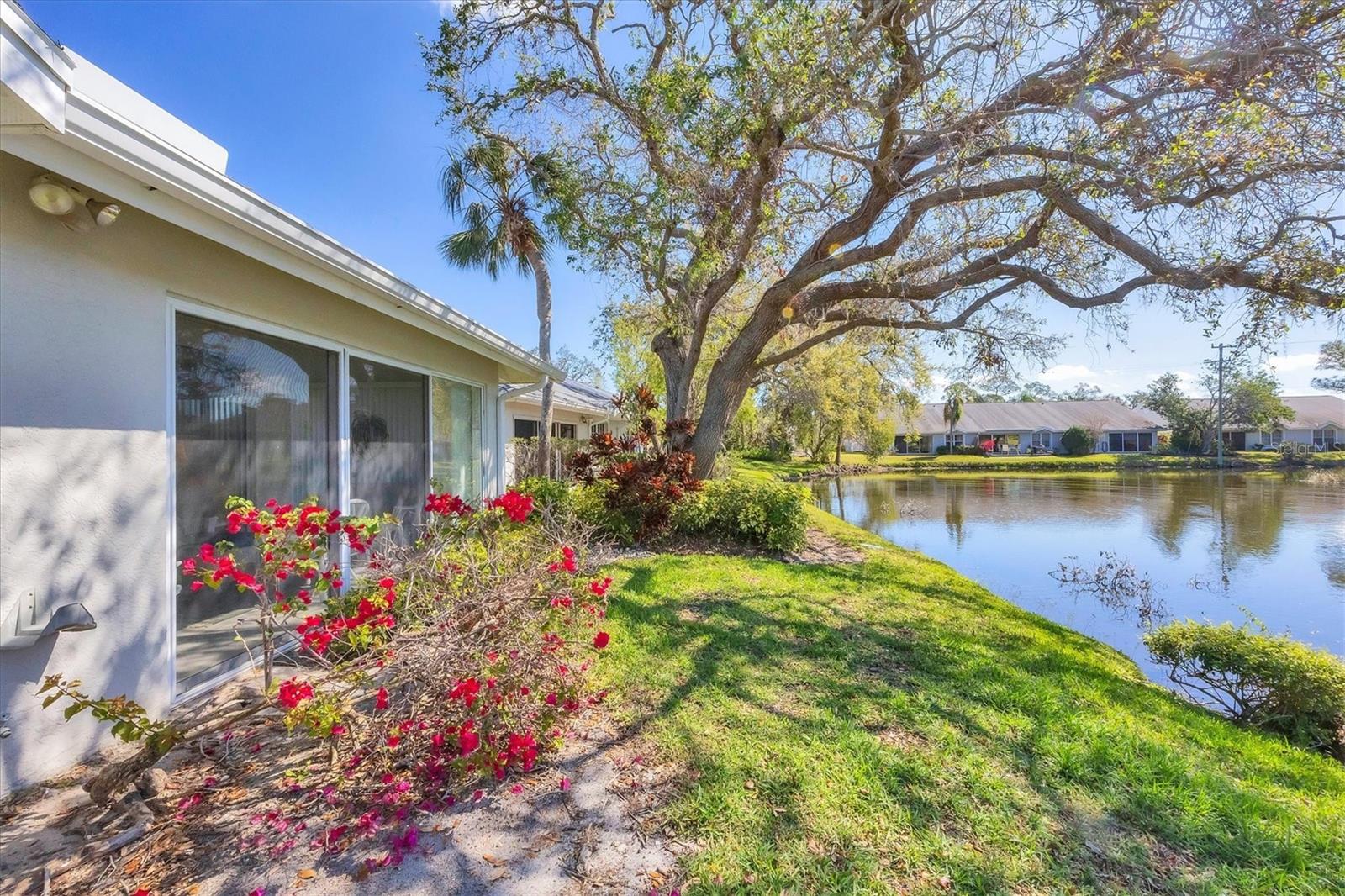 5608 COUNTRY CLUB WAY #5608