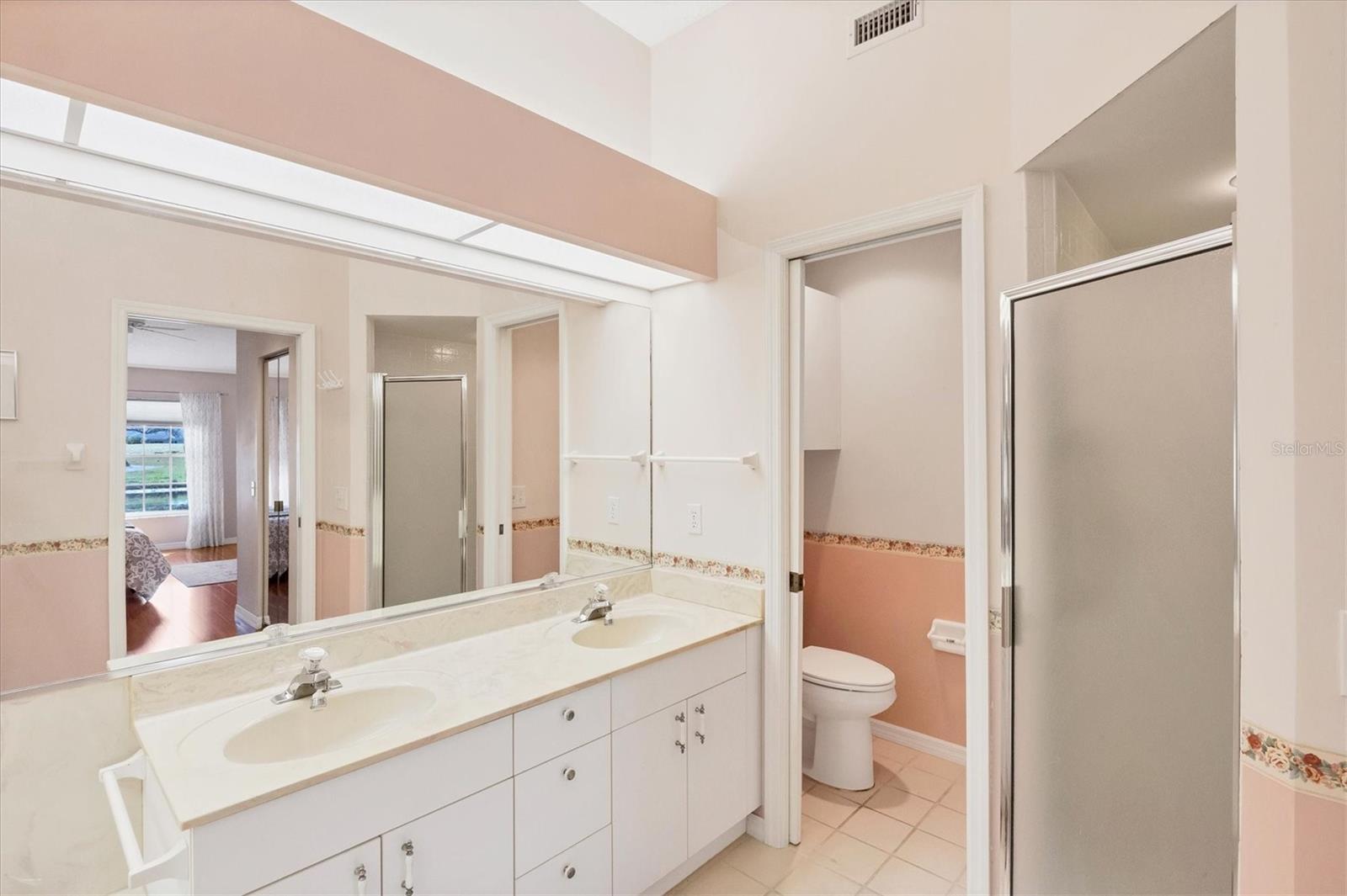 5608 COUNTRY CLUB WAY #5608