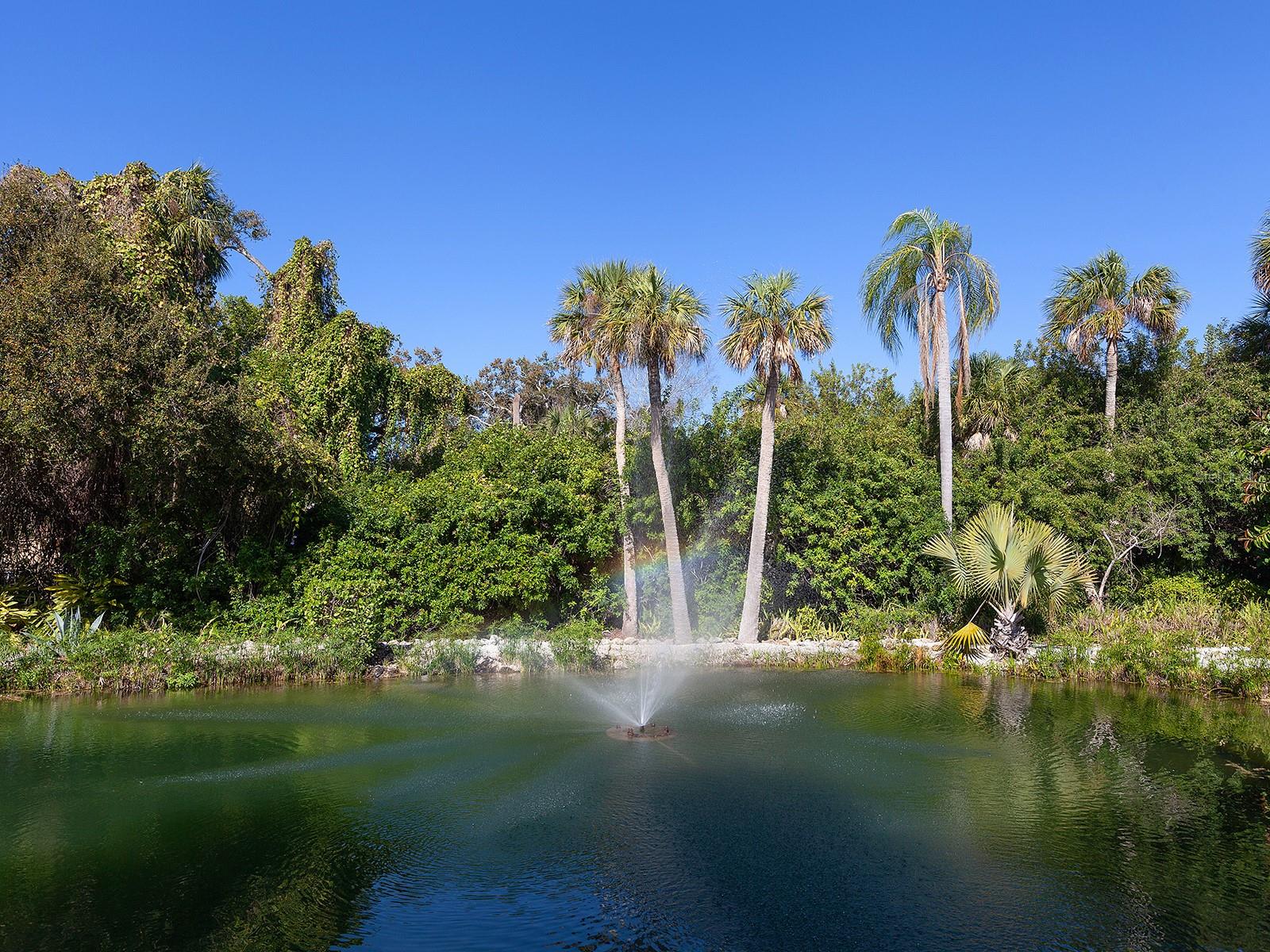 4869 VILLAGE GARDENS DR #189