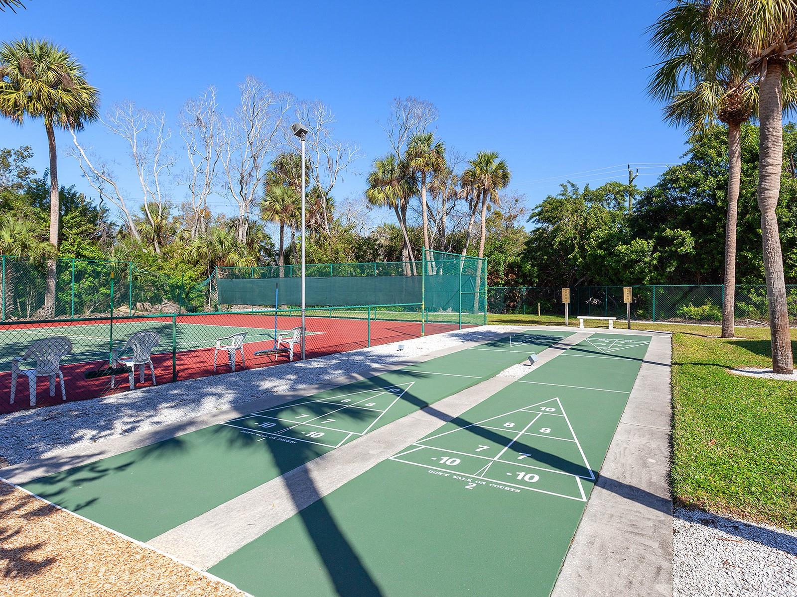 4869 VILLAGE GARDENS DR #189