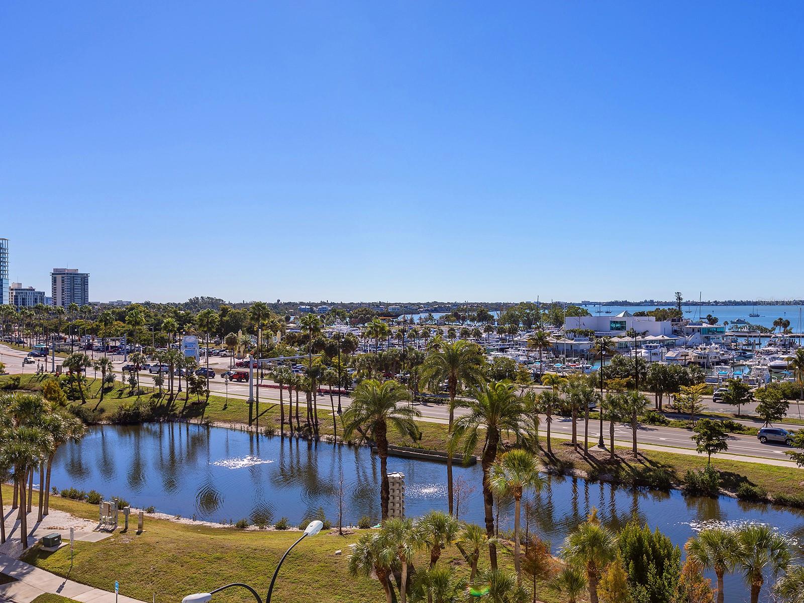 1233 N GULFSTREAM AVE #401