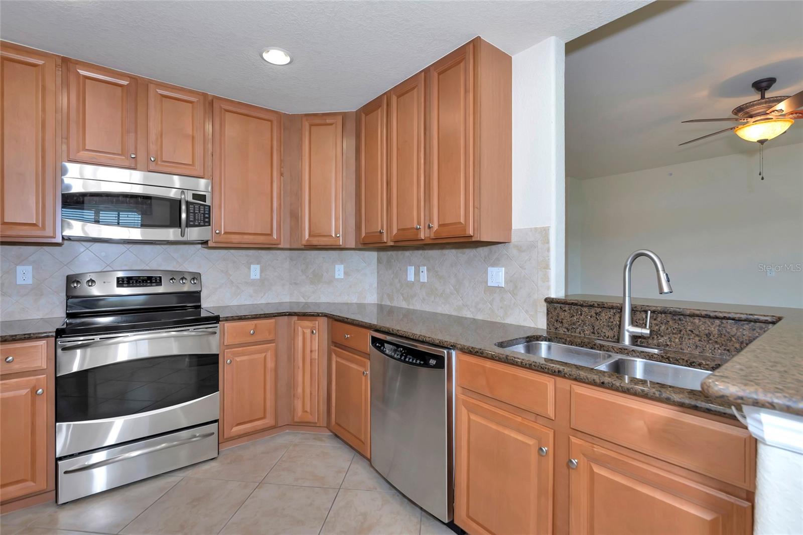 318 WINDING BROOK LN #104