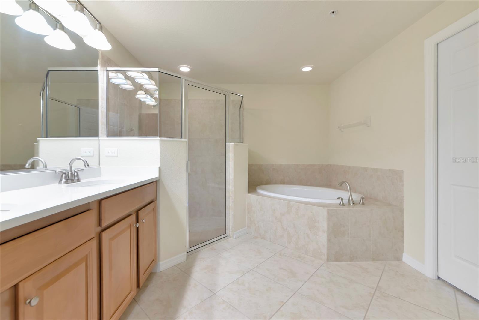 318 WINDING BROOK LN #104