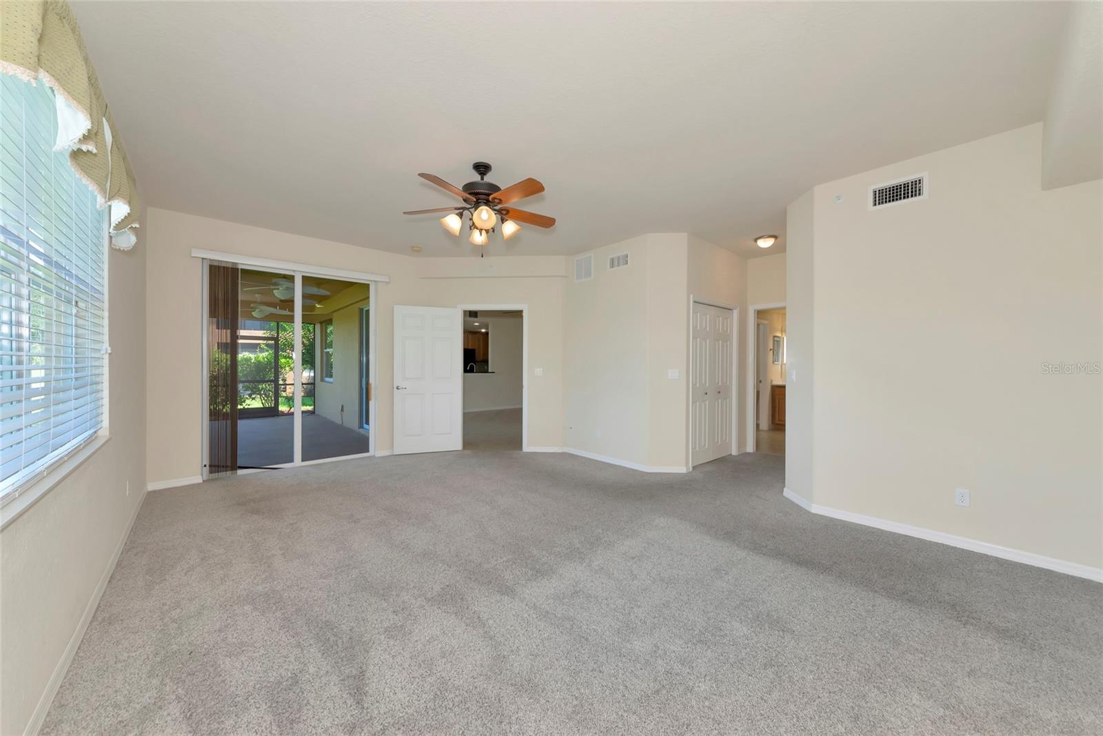 318 WINDING BROOK LN #104