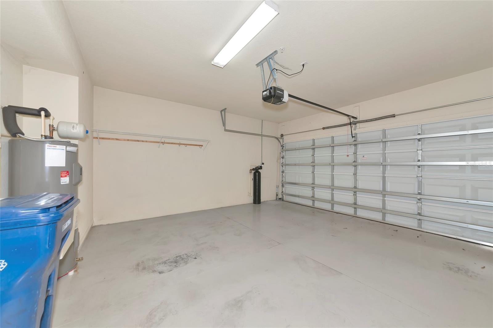 318 WINDING BROOK LN #104