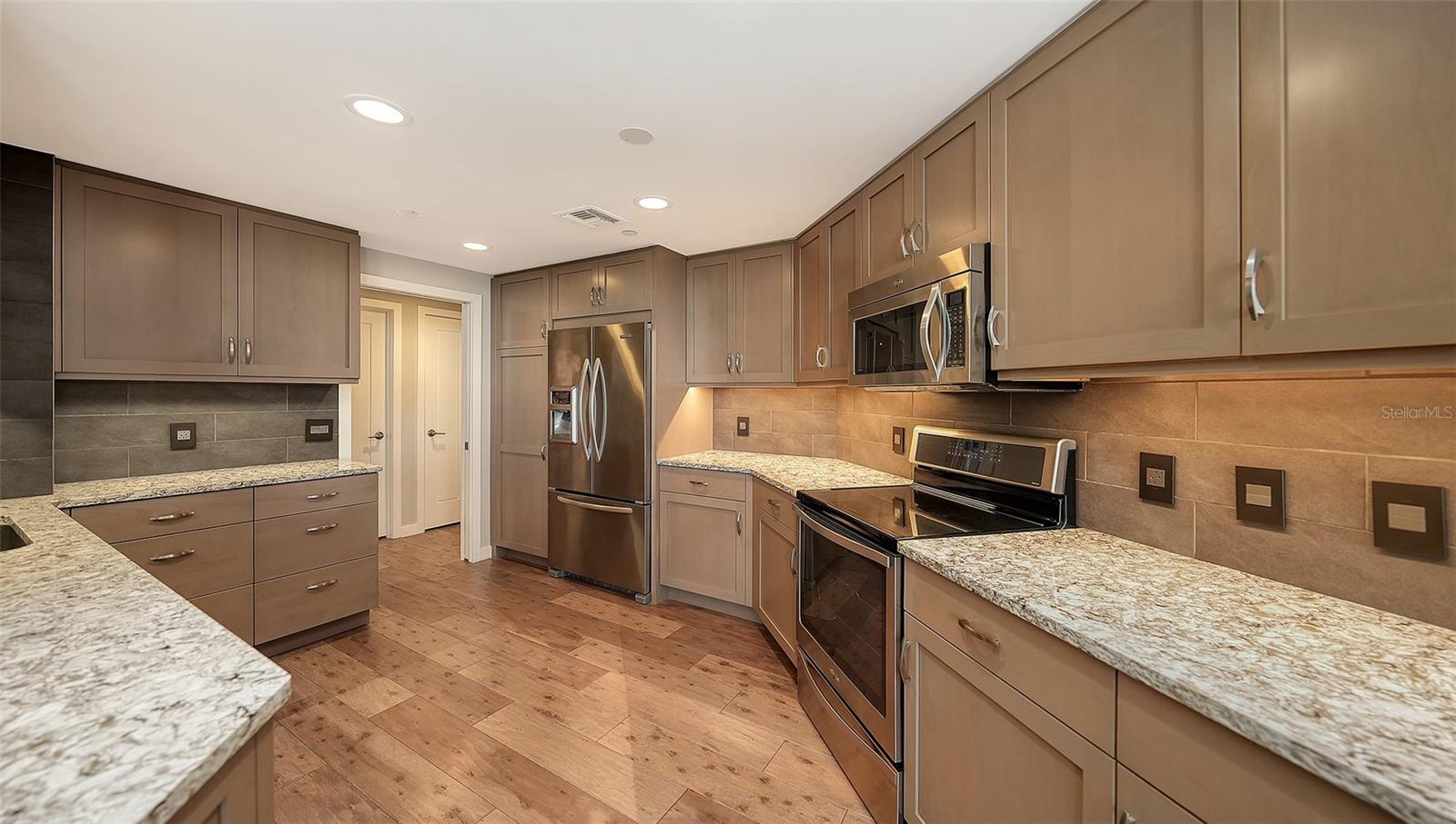 1211 GULF OF MEXICO DR #408