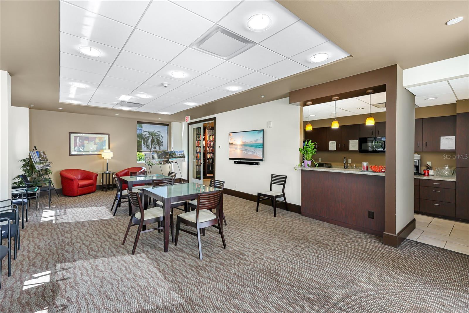 435 S GULFSTREAM AVE #1004