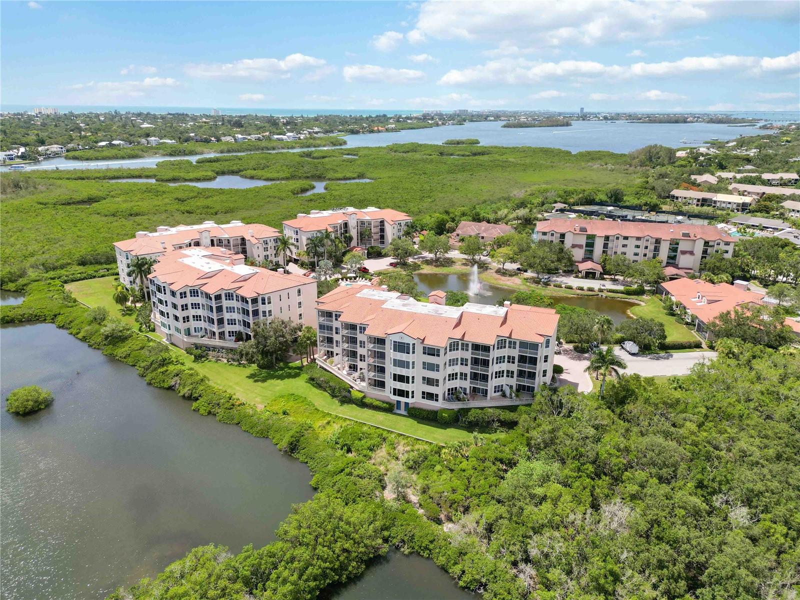 5450 EAGLES POINT CIR #405