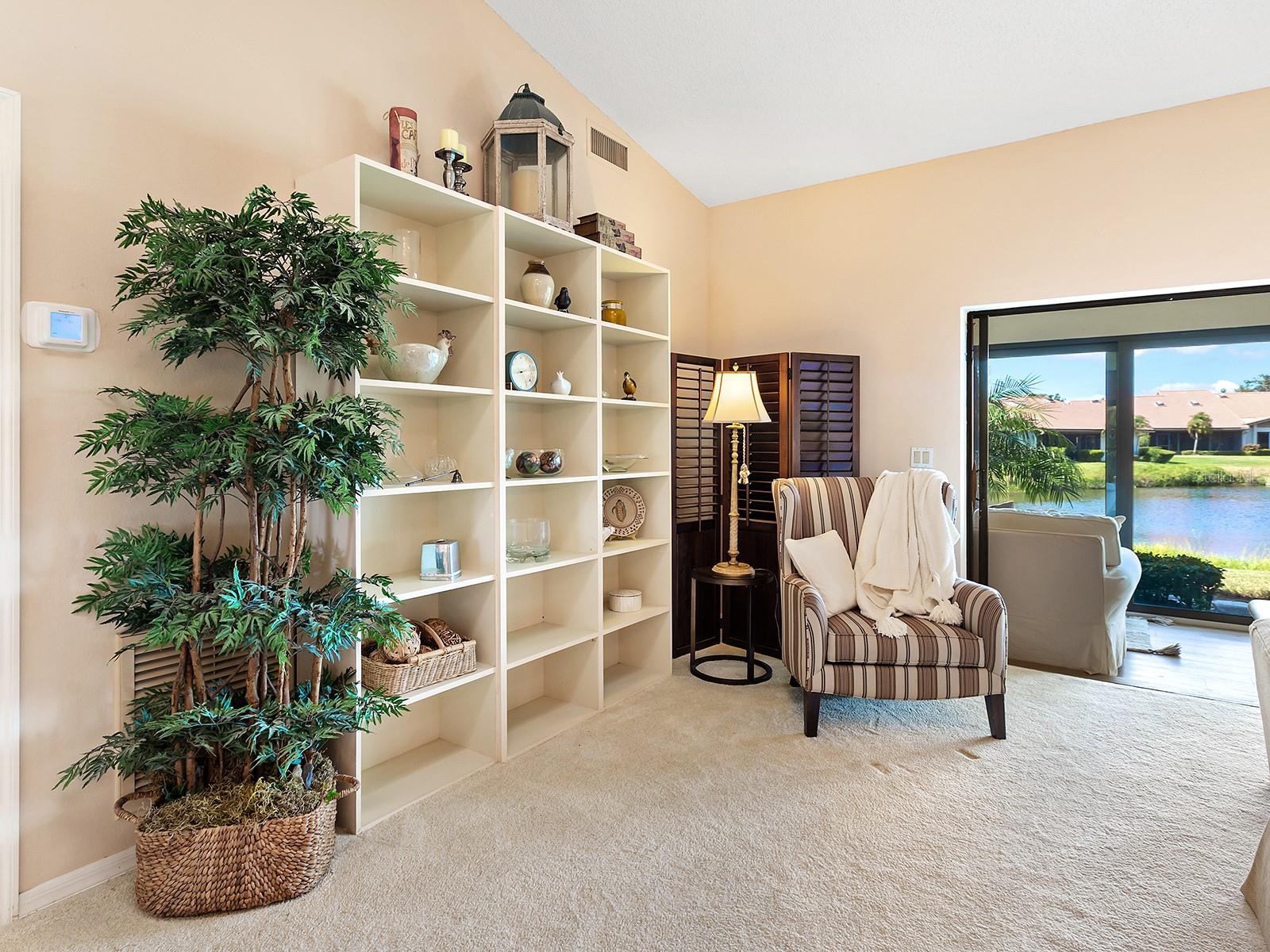 6094 WILSHIRE BLVD #8