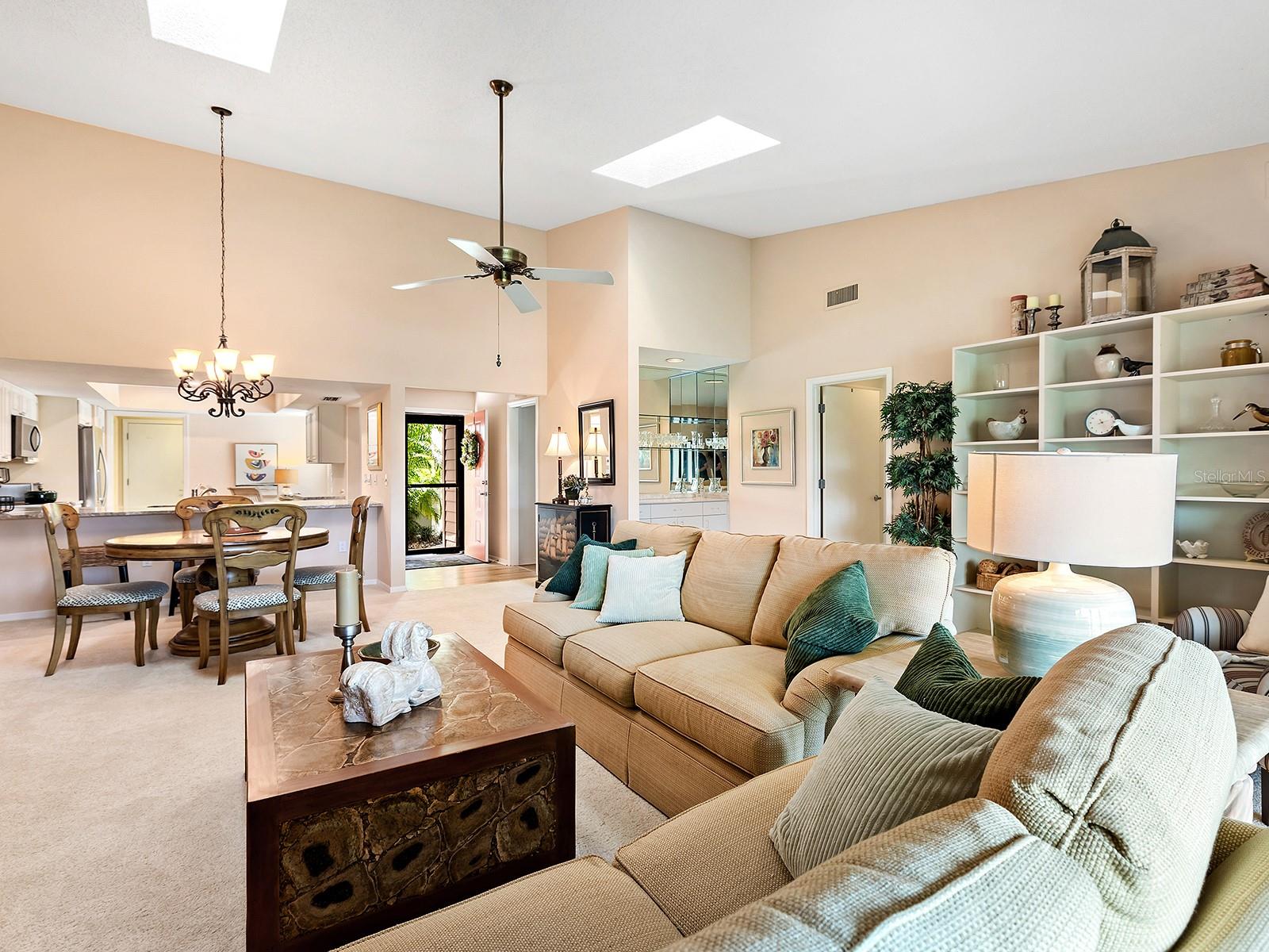 6094 WILSHIRE BLVD #8