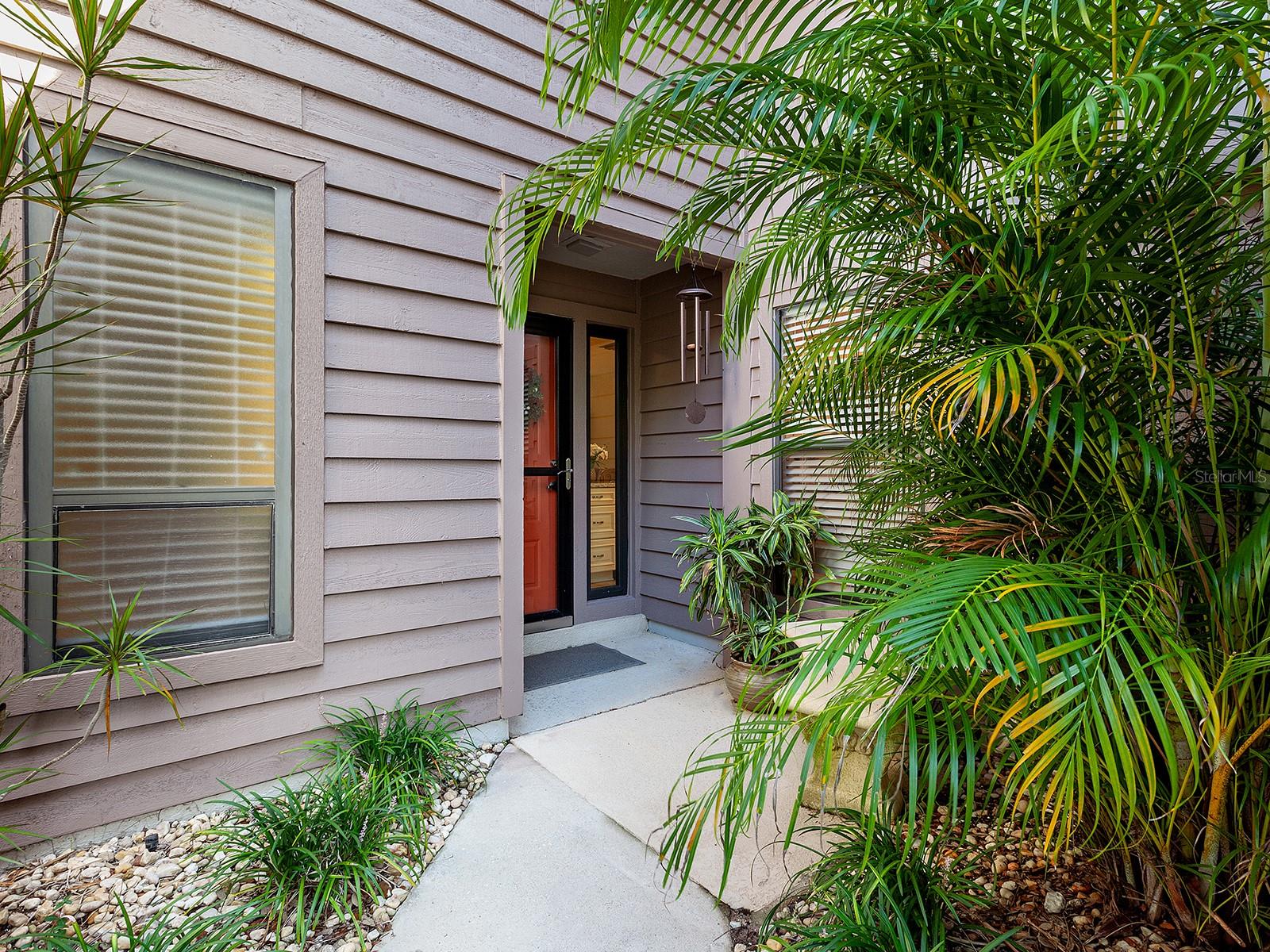 6094 WILSHIRE BLVD #8