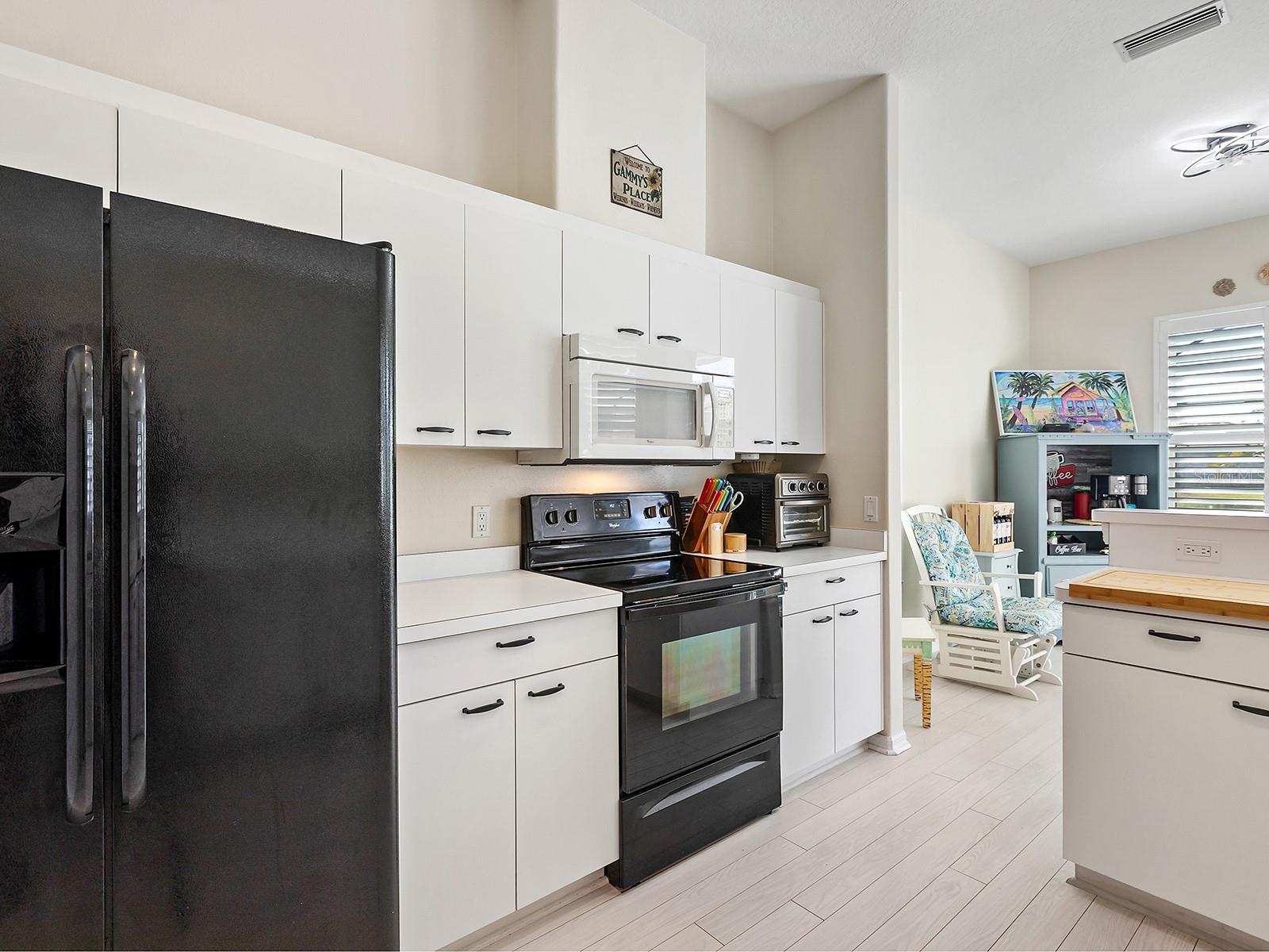 2319 FALCON TRACE LN