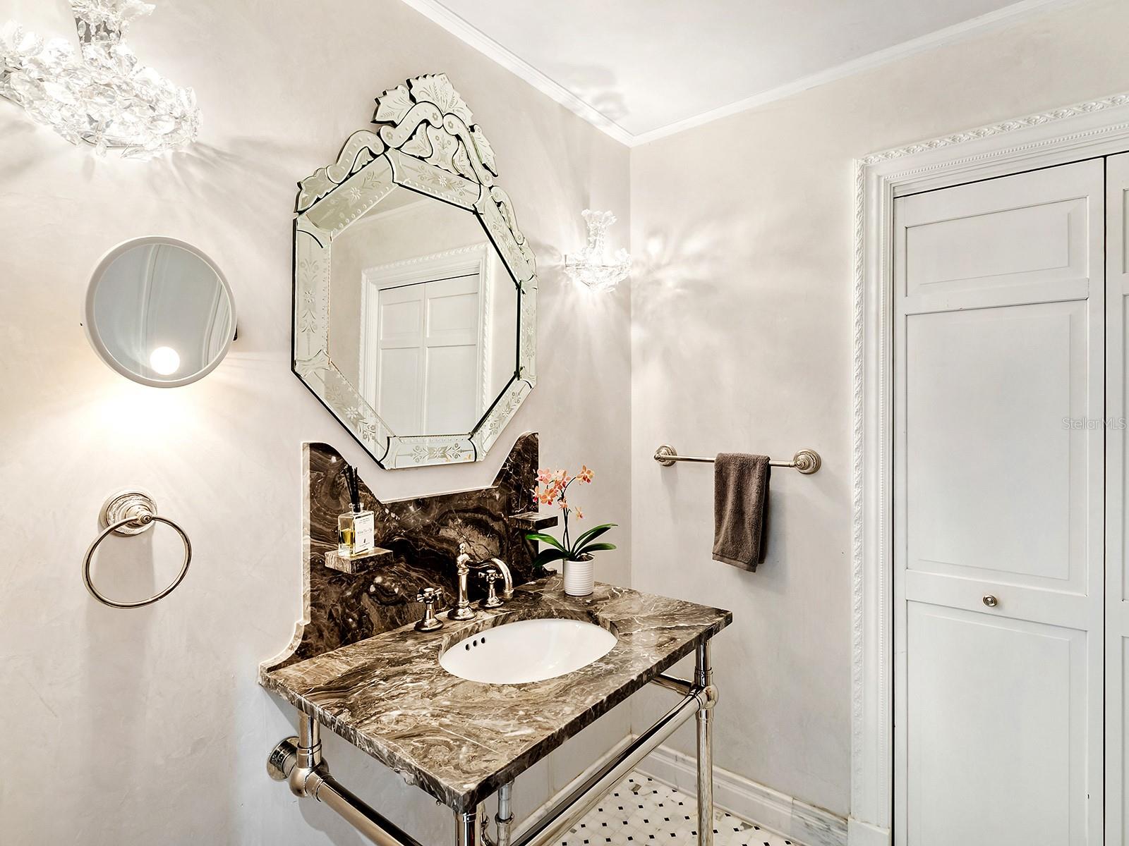 1310 S LAKE SHORE DR