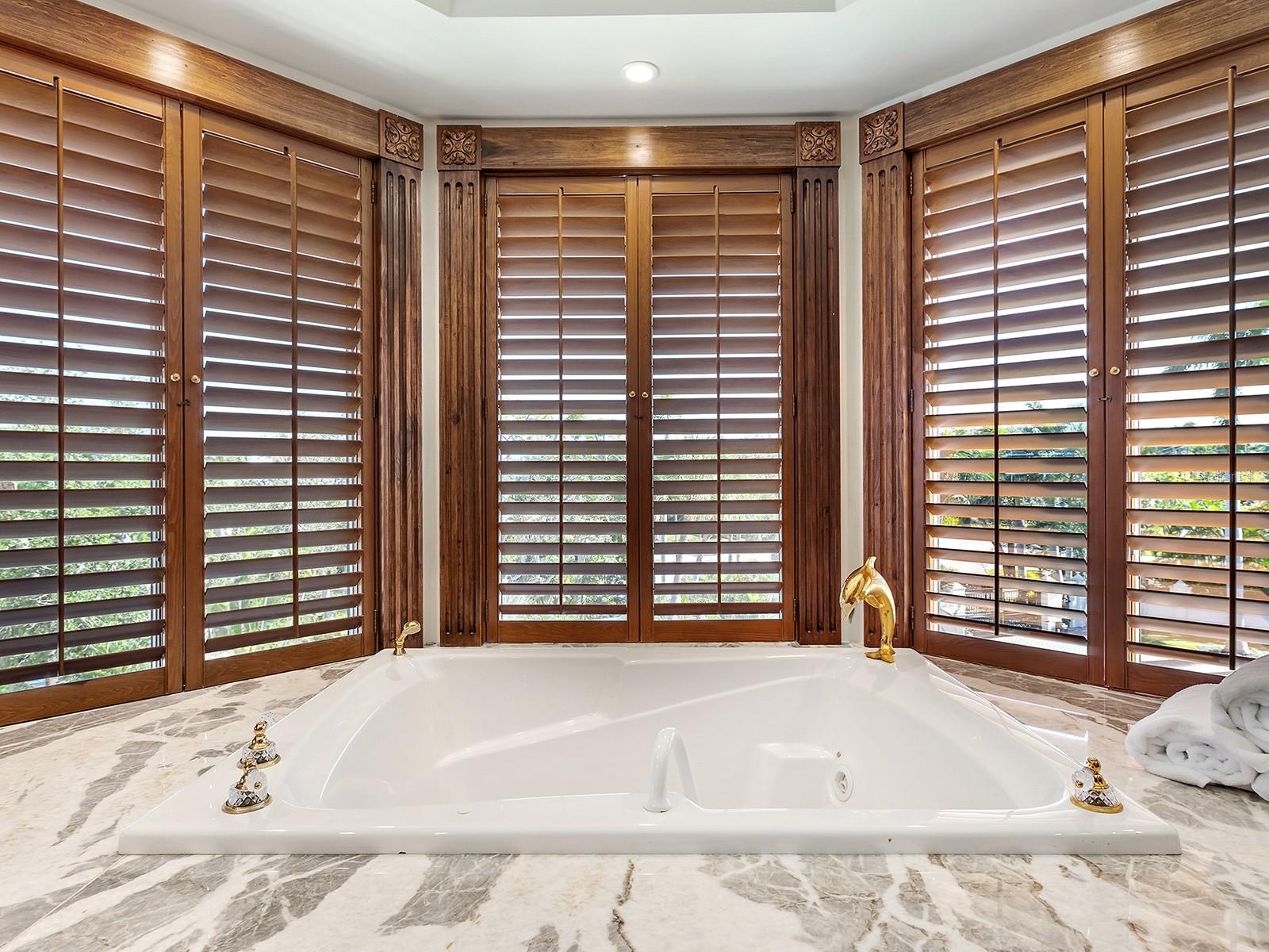 1310 S LAKE SHORE DR