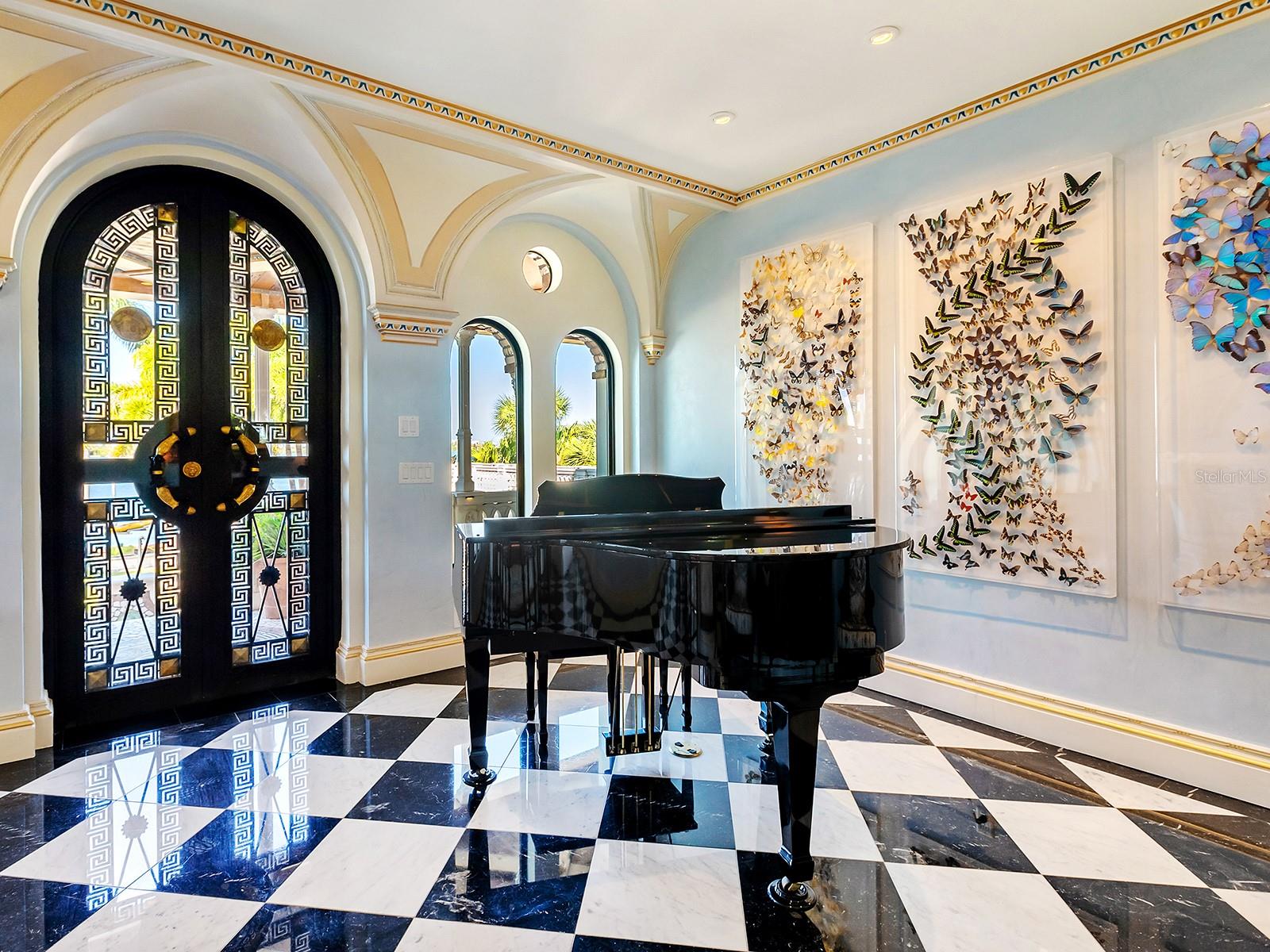 1310 S LAKE SHORE DR