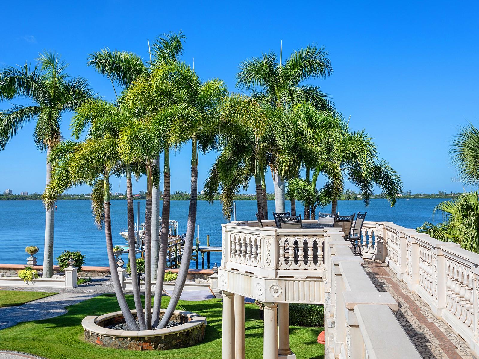 1310 S LAKE SHORE DR
