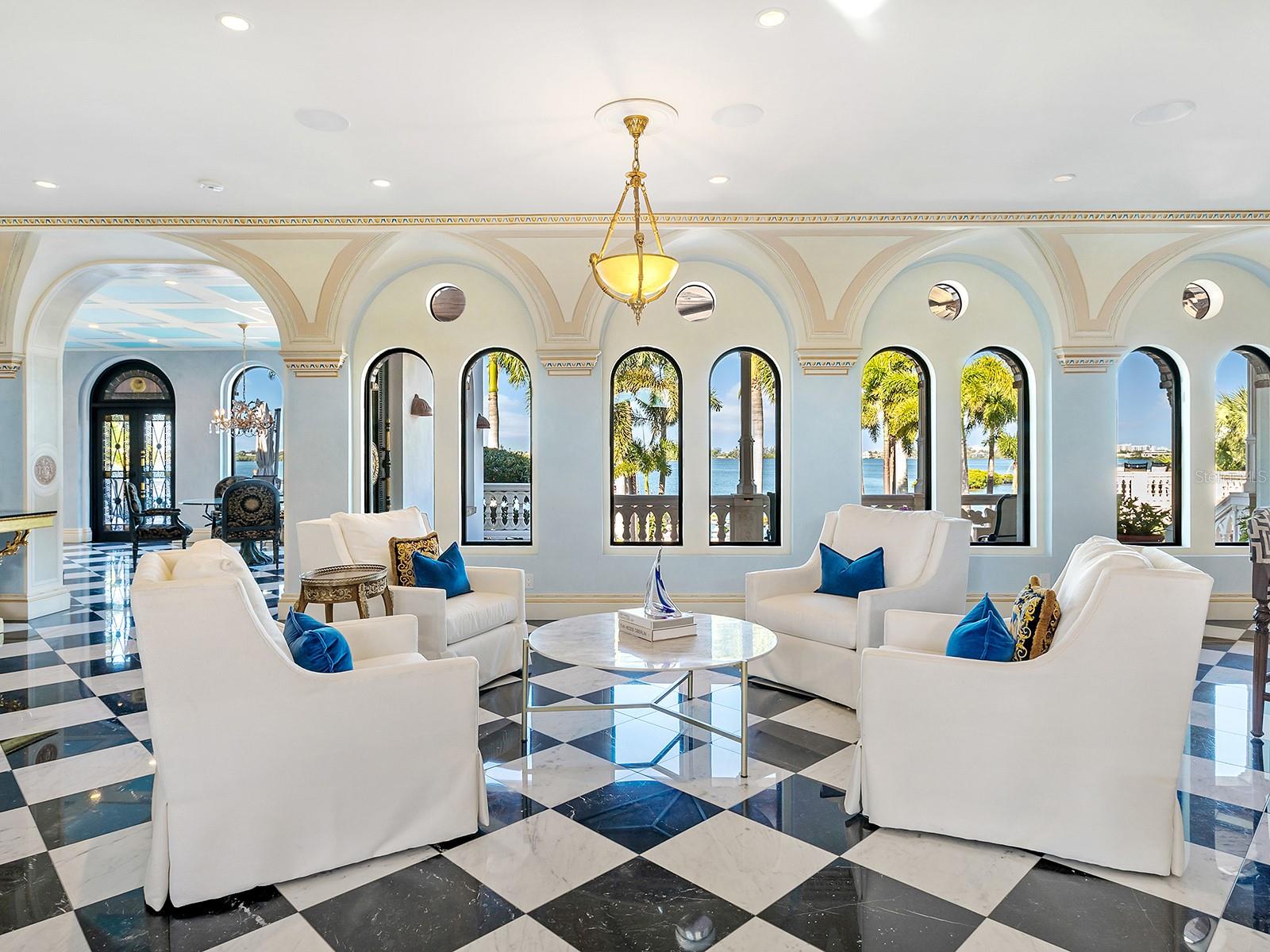 1310 S LAKE SHORE DR