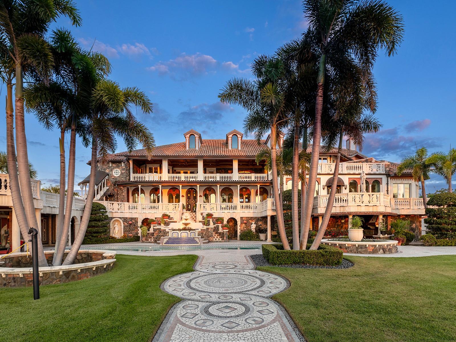 1310 S LAKE SHORE DR